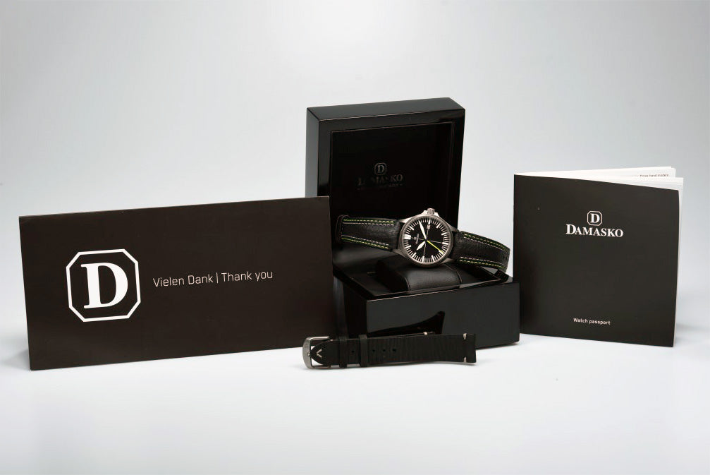 Pre-Owned Damasko DS30 Yellow Watch - Swiss Made Pilot's Watch with Sapphire Crystal - Perfect for Aviation Enthusiasts & Collectors