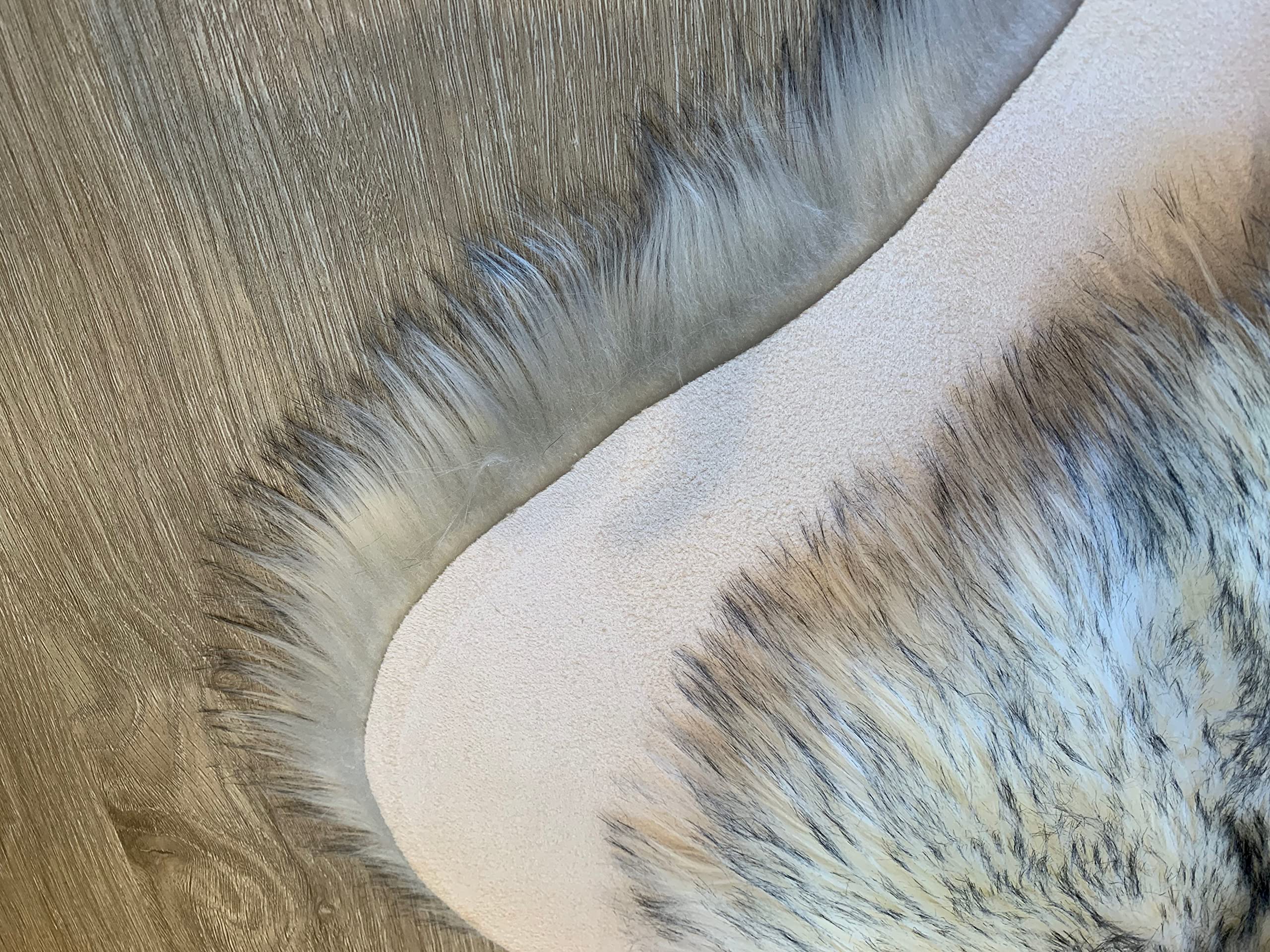 LAMBZY Faux Sheepskin Rug - Super Soft Hypoallergenic Shaggy Bear Fur Blanket for Living Room, Nursery & Sofa (3x5 Feet, White with Black Tips) - Cozy Home Decor, Perfect for Kids Play Area & Winter Floor Mat