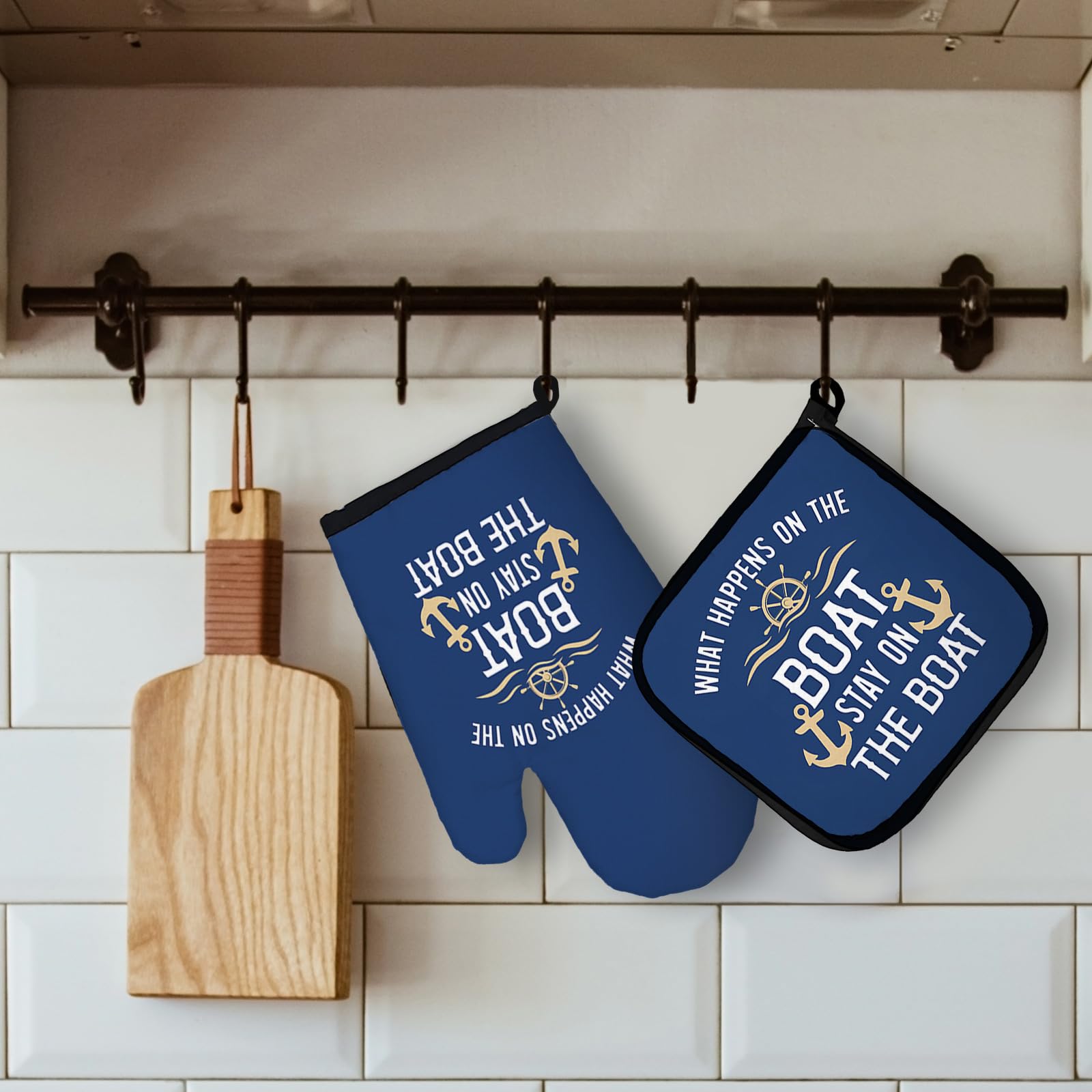 OHSUL Nautical Kitchen Towels and Oven Mitt Set - Navy Blue Boat-Themed Pot Holders & Heat Resistant Gloves - Rustic Marine Decor for Boat Owners - Perfect for Galley Cooking, Sailing Gifts & Coastal Home Decor