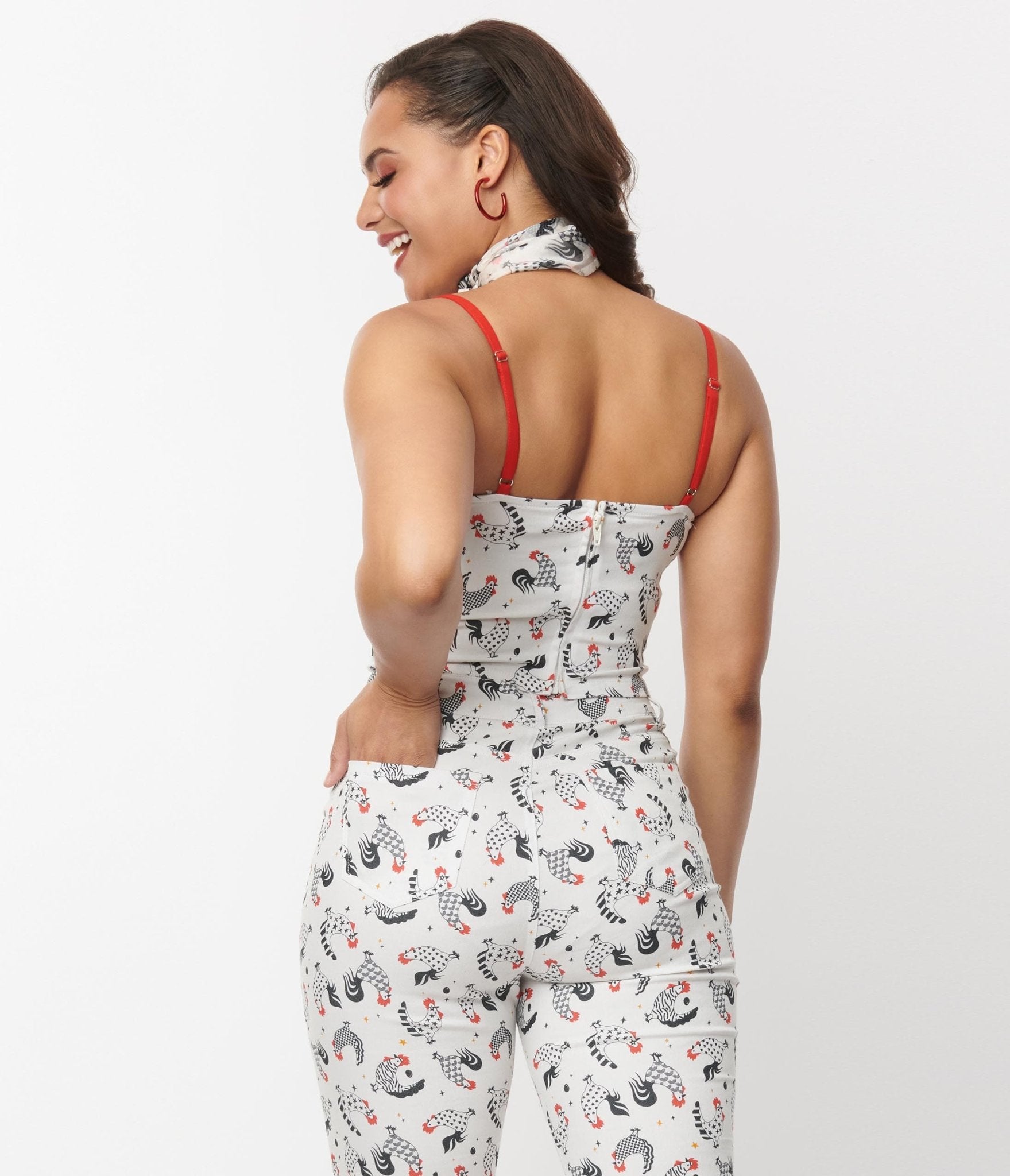 Vintage Chicken Print Red Contrast Crop Top - Retro Style Women's Fashion for Casual Wear, Parties & Photo Shoots