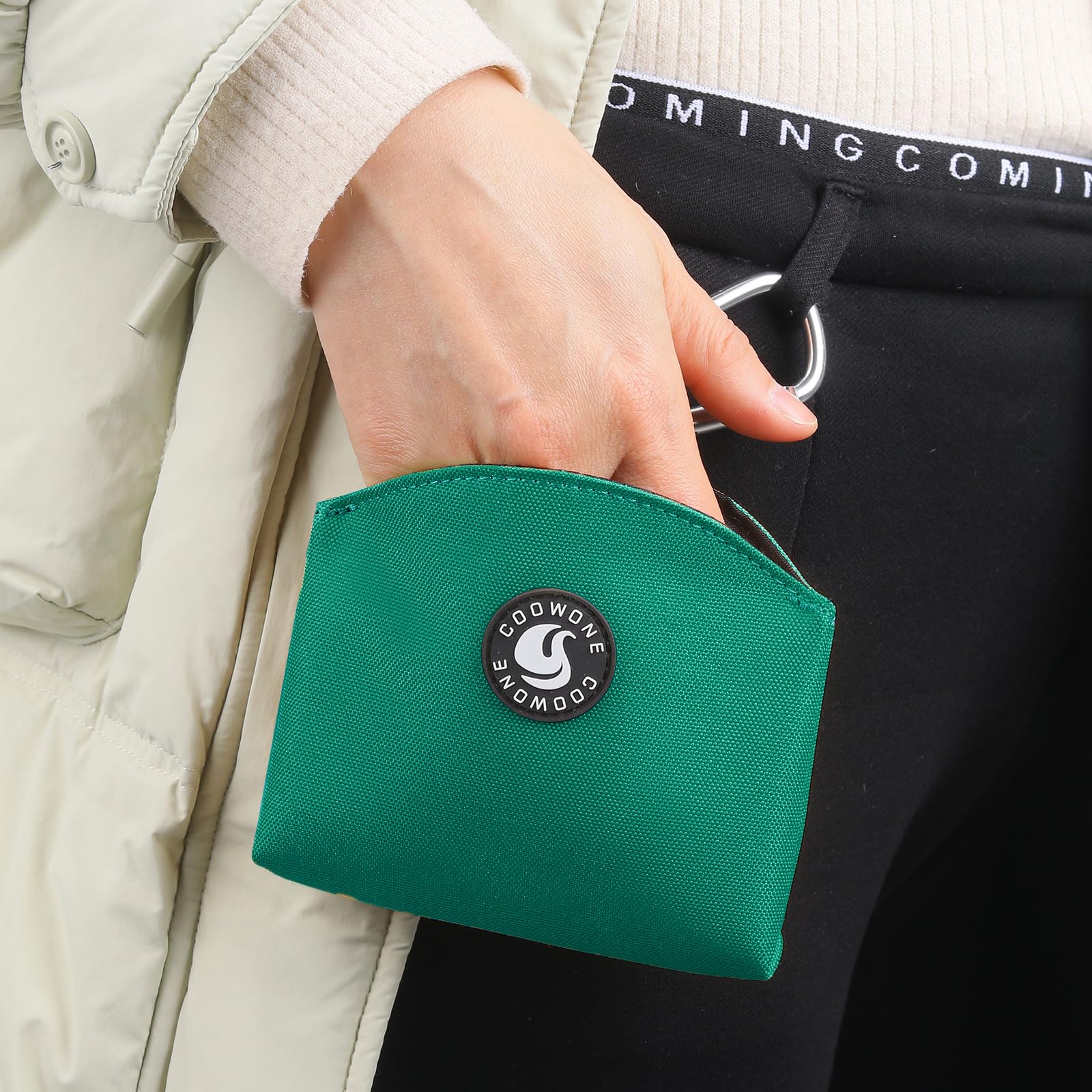 COOWONE Magnetic Dog Treat Pouch - Small Training Treat Bag with Clip, Hands-Free Pocket-Sized for Dog Walking & Obedience Training (Green) - Perfect for Pet Owners, Dog Walkers & Trainers
