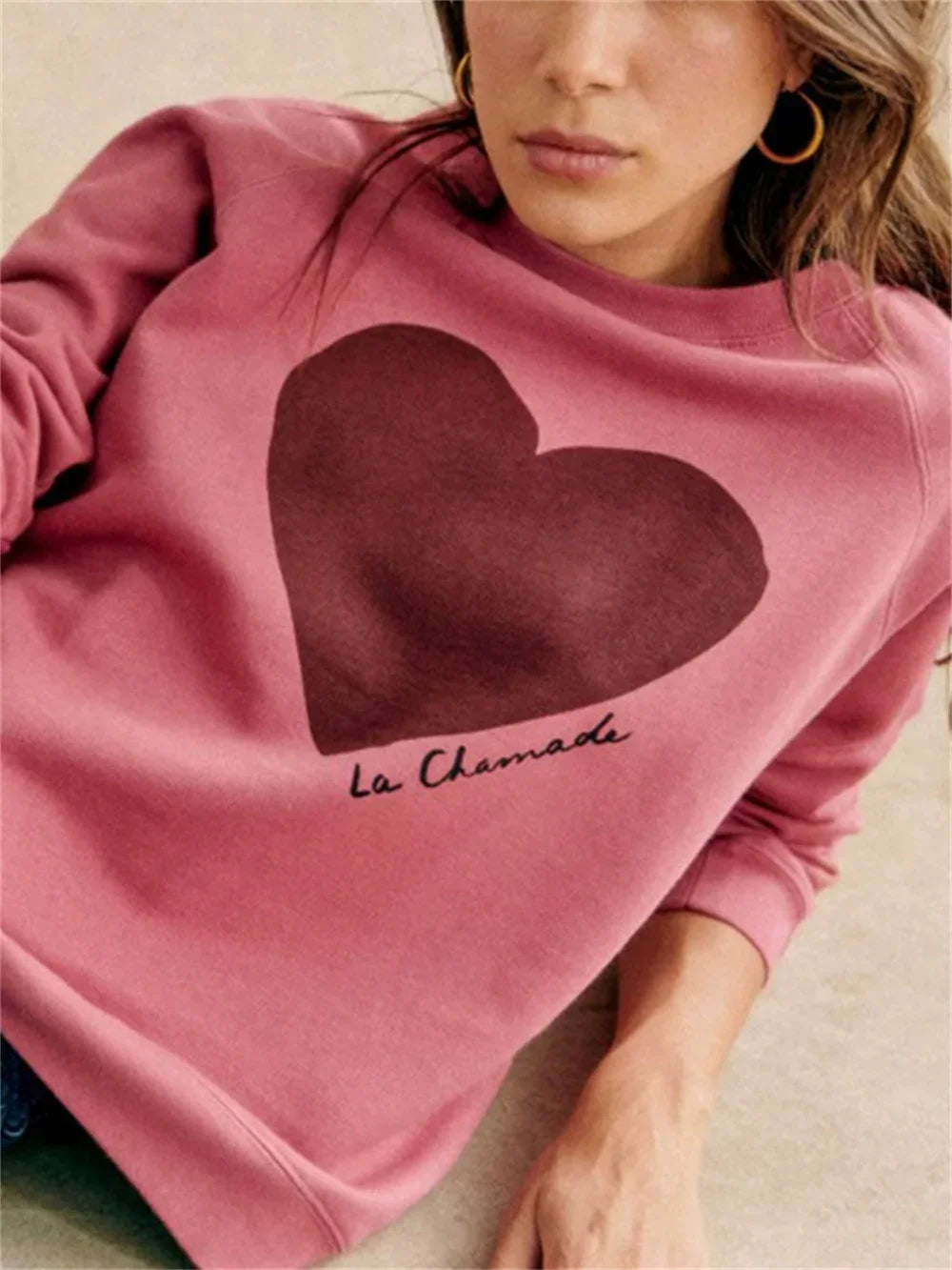 Women's Heart Print Sweatshirt - Cute Valentine's Day Gift, Casual Pullover Sweater for Date Night & Romantic Outfits