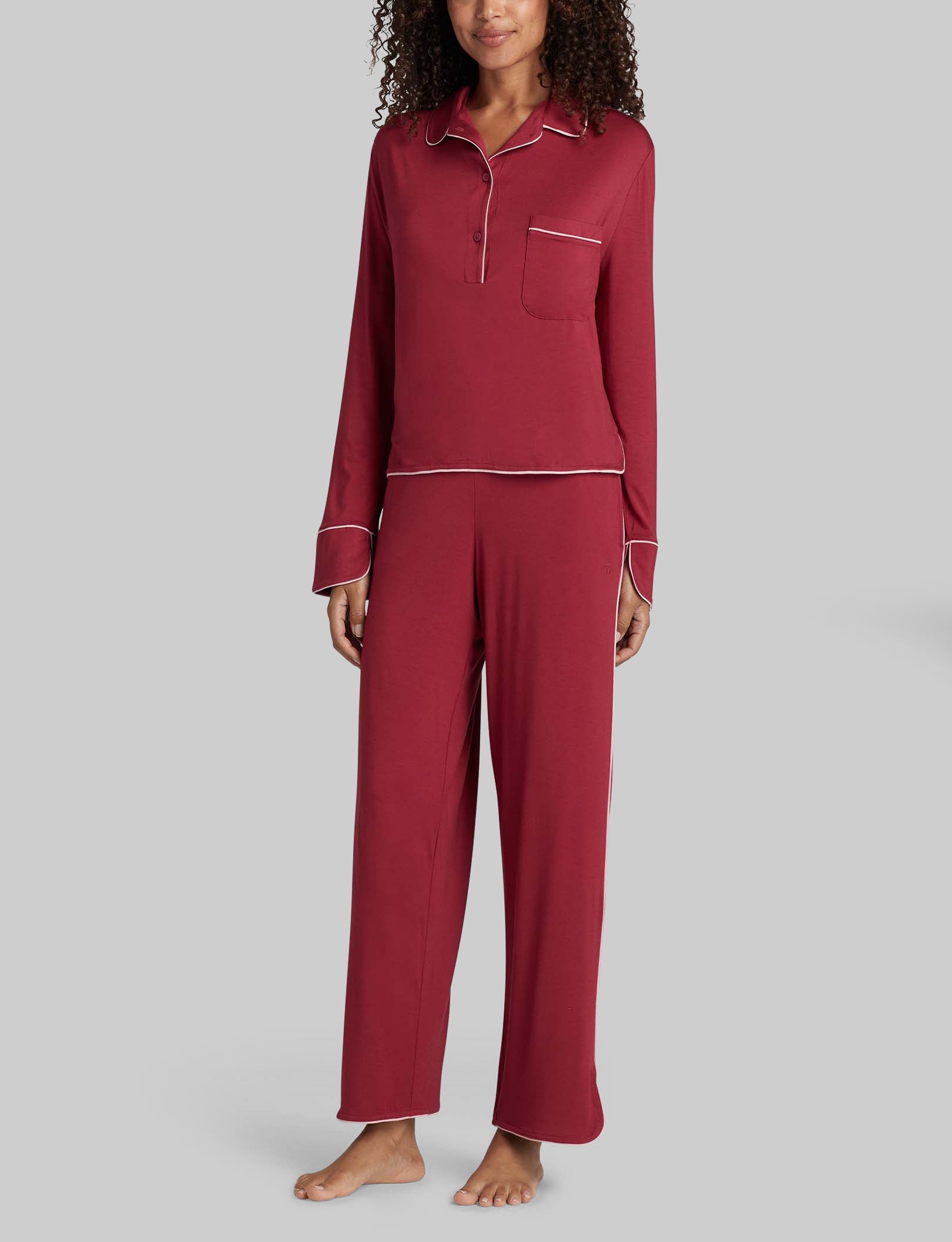 Cozy Women's Long Sleeve Pajama Set - Soft Pullover Sleepwear Top & Lounge Pants for Relaxing at Home, Sleeping, or Lounging Comfortably