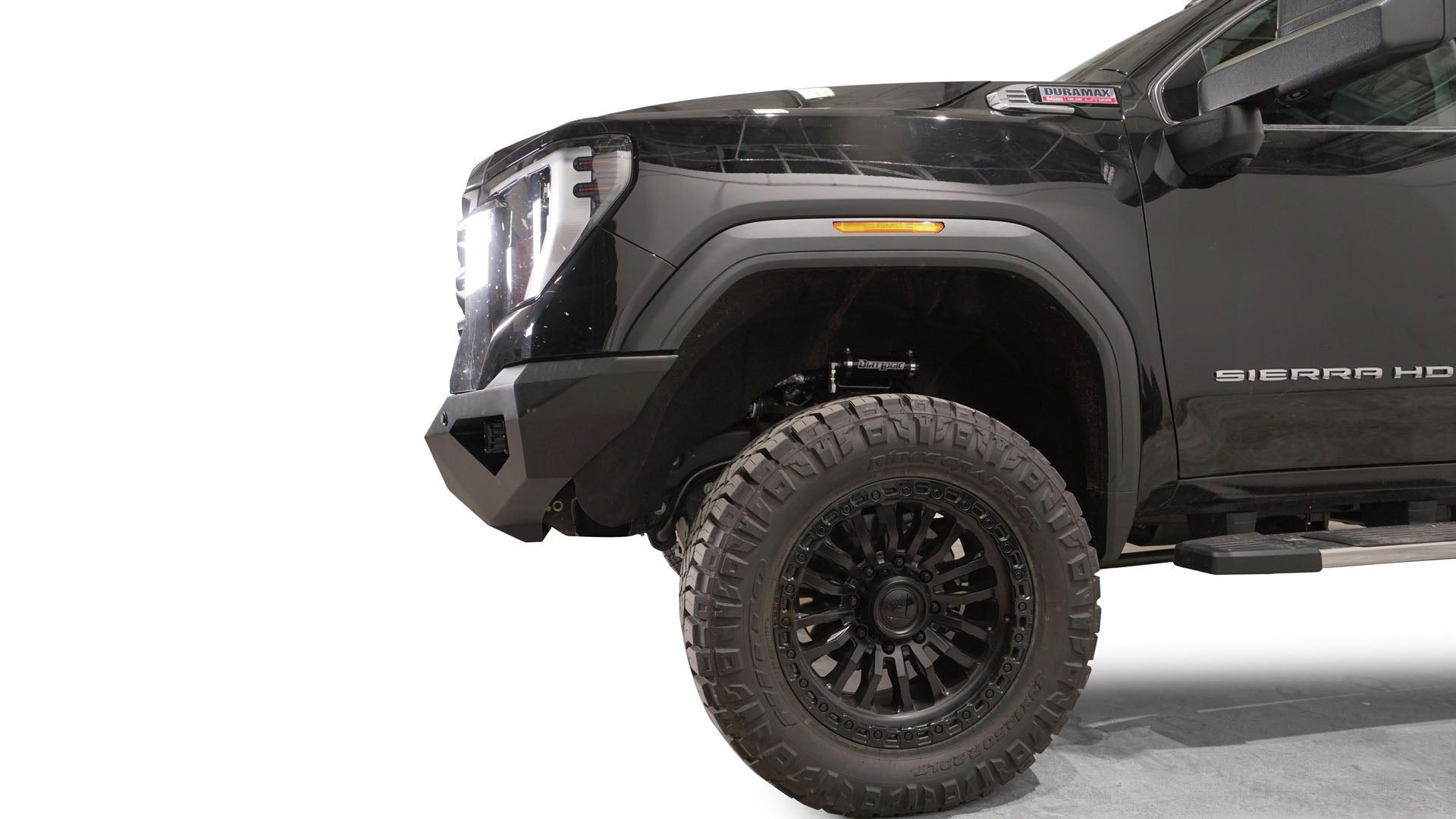 24+ GMC 2500/3500 Vengeance Heavy Duty Front Bumper with Winch Mount | Off-Road Protection & Styling Upgrade for GMC Sierra HD Trucks | Perfect for Towing, Off-Roading & Truck Customization