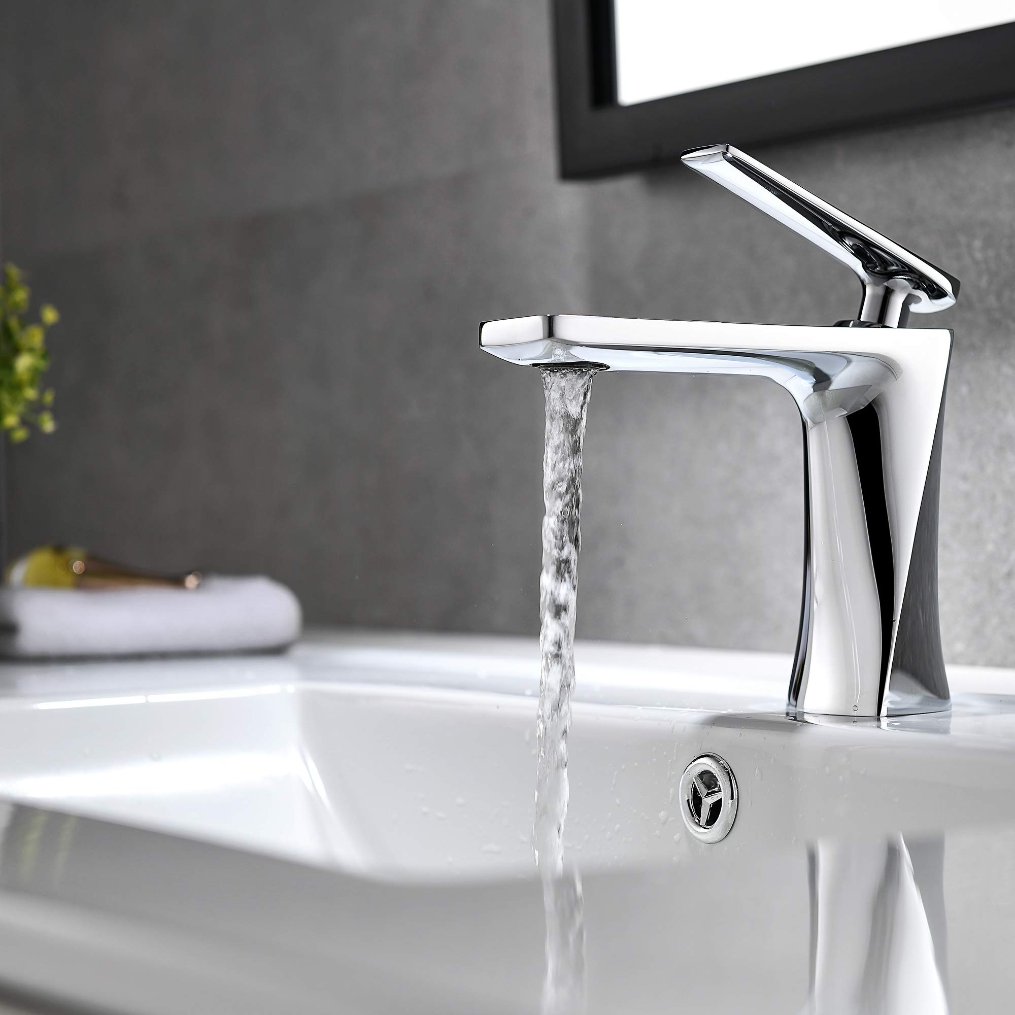 JOMOLA Single Handle Bathroom Sink Faucet - One Hole Deck Mount Brass Lavatory Mixer Tap with Chrome Finish for Wash Basin - Perfect for Modern Bathrooms & Powder Rooms