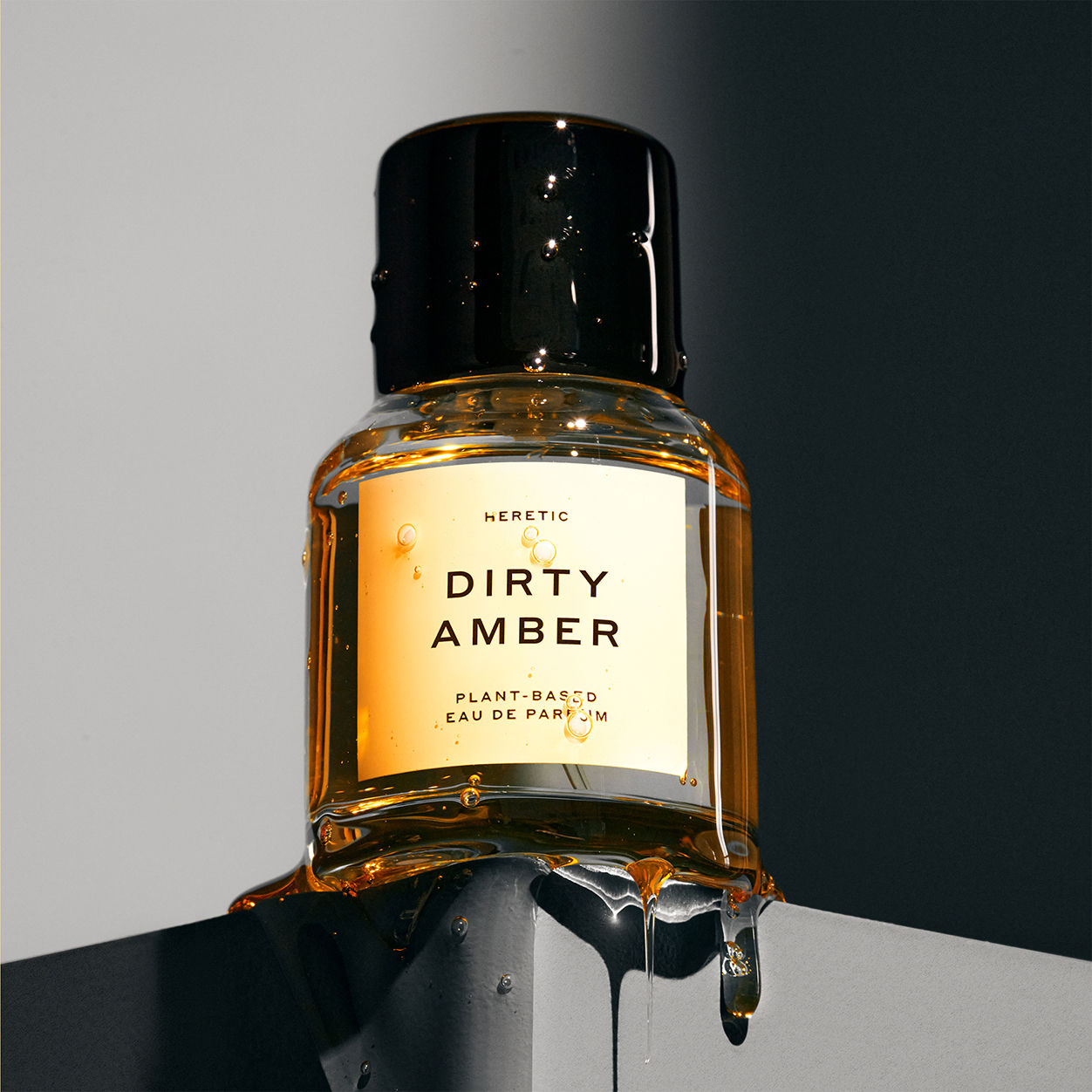 Heretic Dirty Amber Perfume Oil - Unisex Scent with Warm, Sensual Notes for Everyday Wear & Special Occasions
