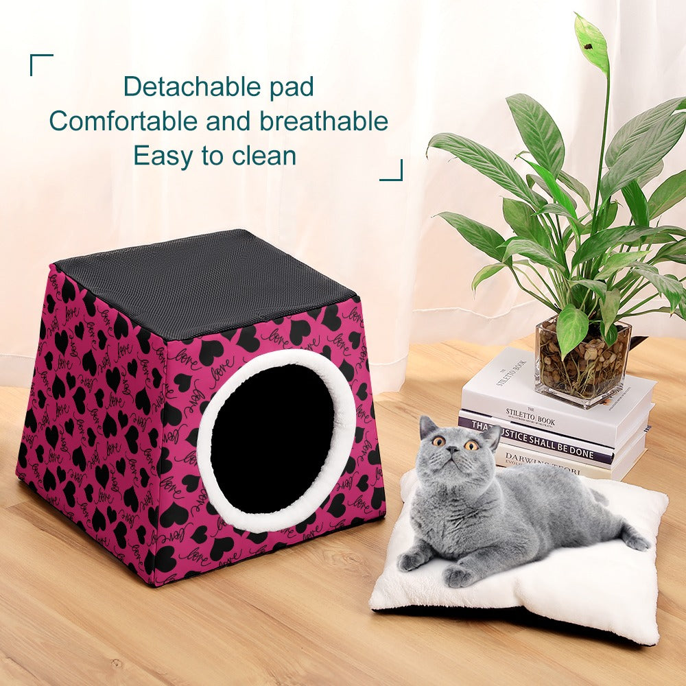 Love and Hearts Capsule Pet Water Bottle - Leak-Proof Portable Pet Water Dispenser for Dogs & Cats - Perfect for Travel, Hiking, and Outdoor Adventures