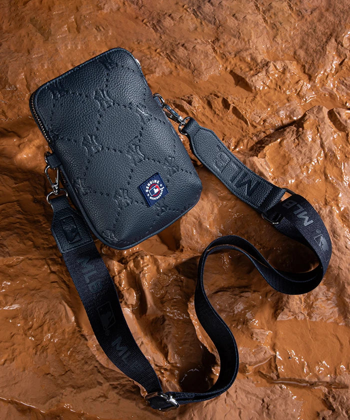 MLB New York Yankees Mini Crossbody Bag for Women - Stylish Yankees Logo Shoulder Purse - Perfect for Game Day, Travel & Casual Outings