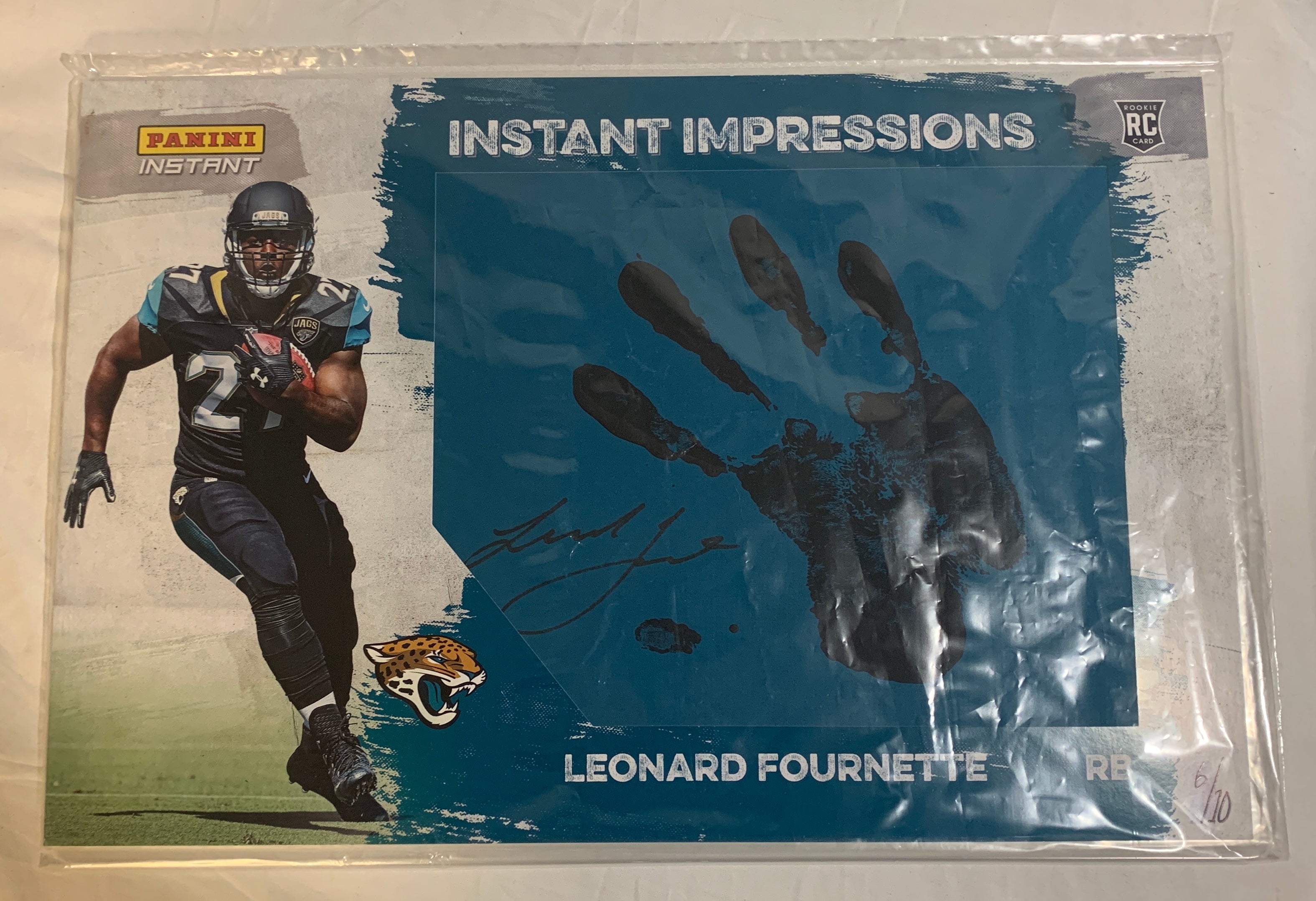 Leonard Fournette Autographed 6/10 Rookie Card - Panini Instant Impressions Super Bowl Champion Collectible - Perfect for NFL Memorabilia Collections & Sports Fan Gifts