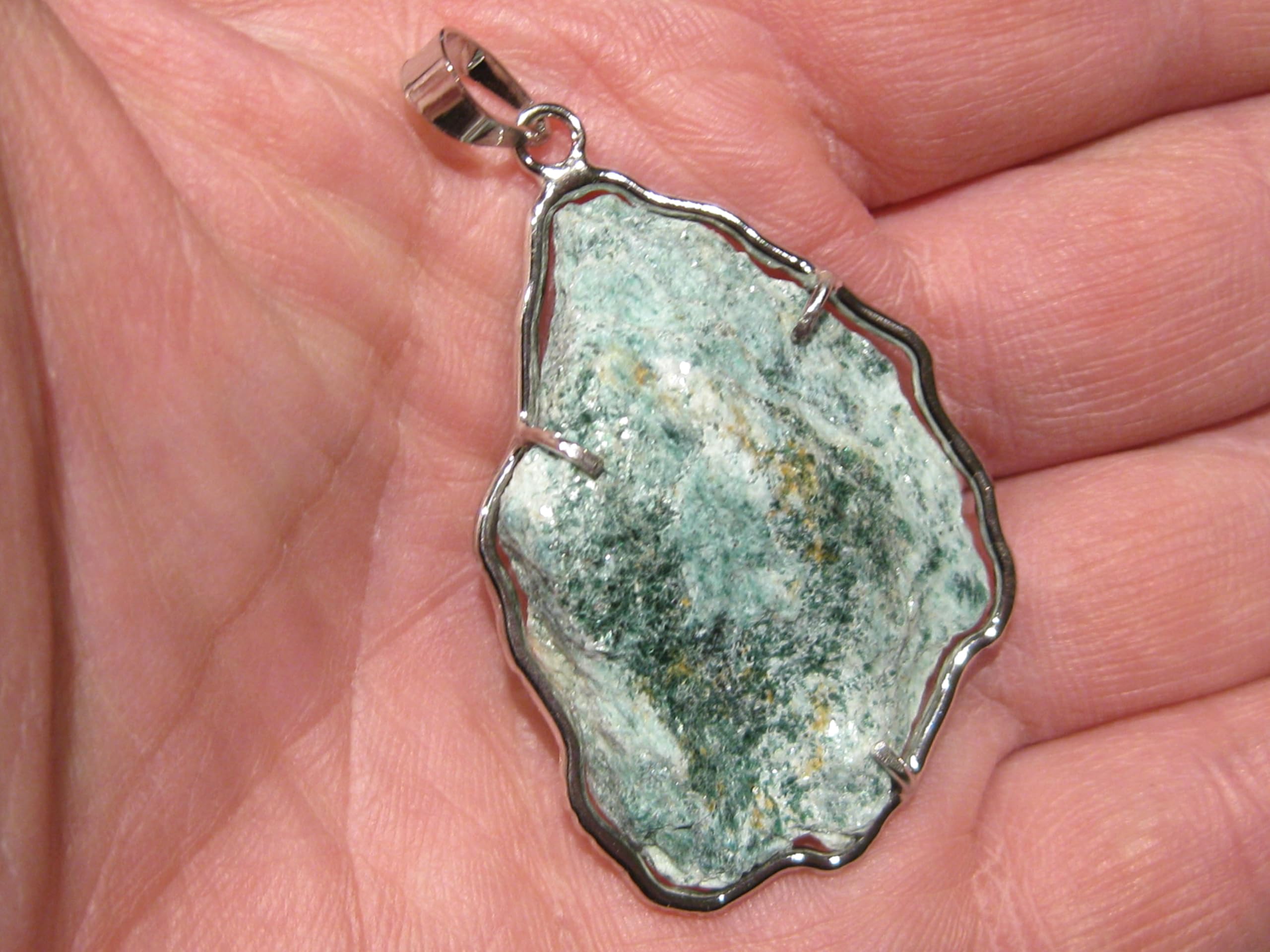 925 Sterling Silver Fuchsite Druzy Pendant Necklace - Natural Mineral Jewelry for Women, Boho Chic & Spiritual Healing Accessory