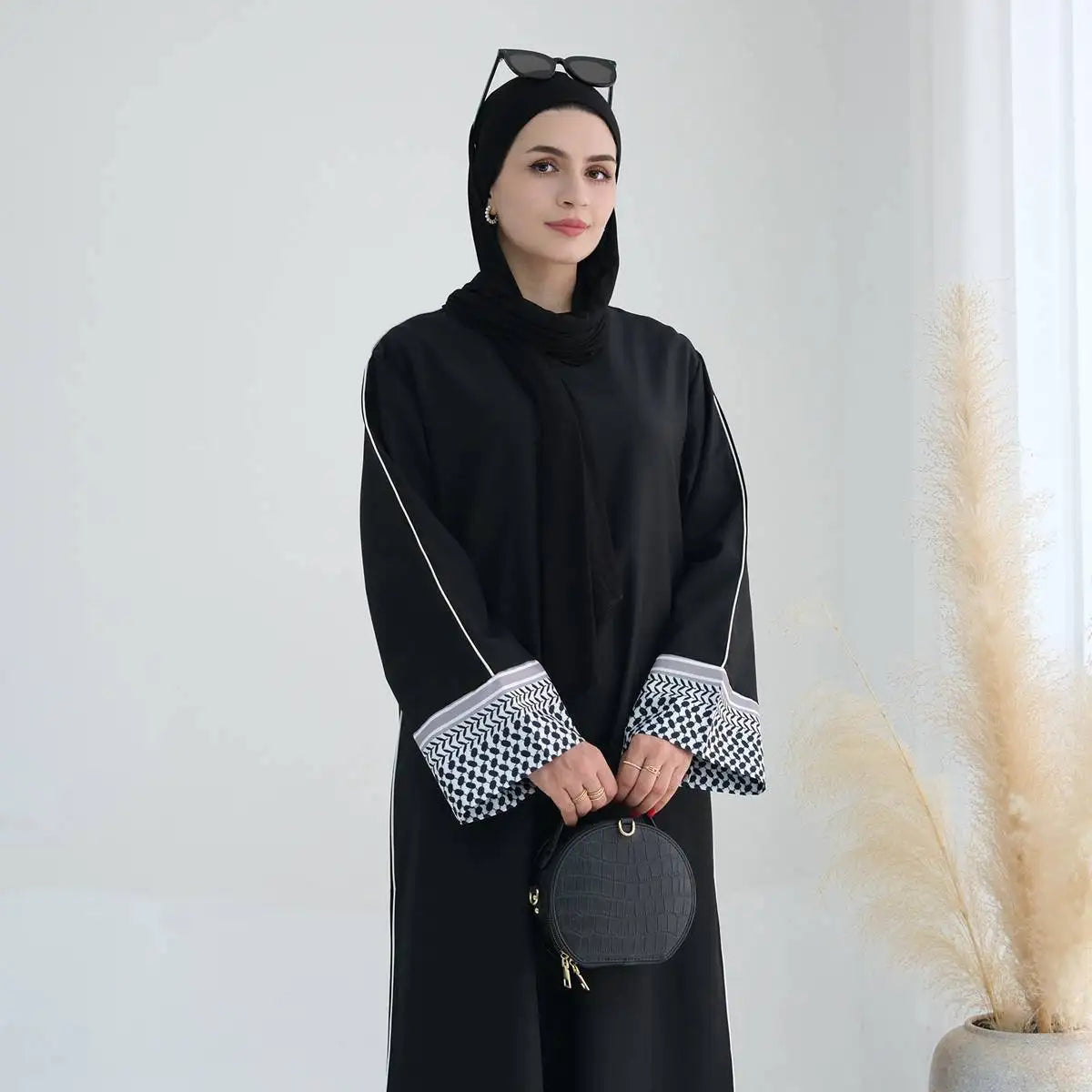 Muslim Women's Palestine Kefiyyeh Abaya Dress - Modest Islamic Fashion for Prayer, Eid & Special Occasions