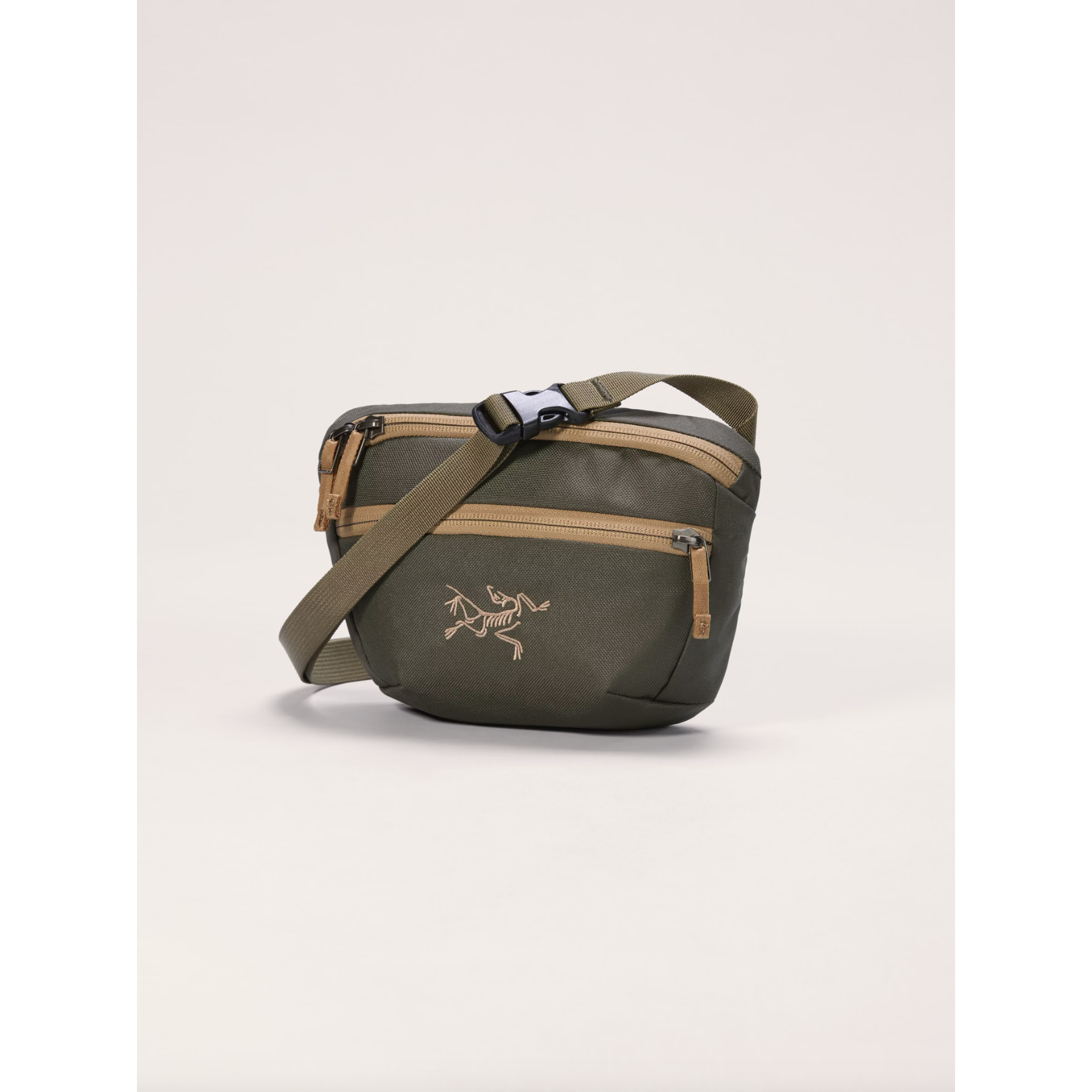 Arc'teryx Mantis 1 Waist Pack - Lightweight & Durable Fanny Pack for Hiking, Travel & Everyday Use | Water-Resistant & Adjustable Belt | Perfect for Outdoor Adventures & Commuting
