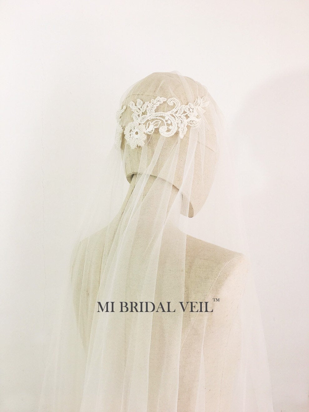 Elegant Beaded Juliet Cap Veil with Lace Trim | Vintage Inspired Wedding Veil for Brides | Perfect for Boho, Classic & Romantic Weddings
