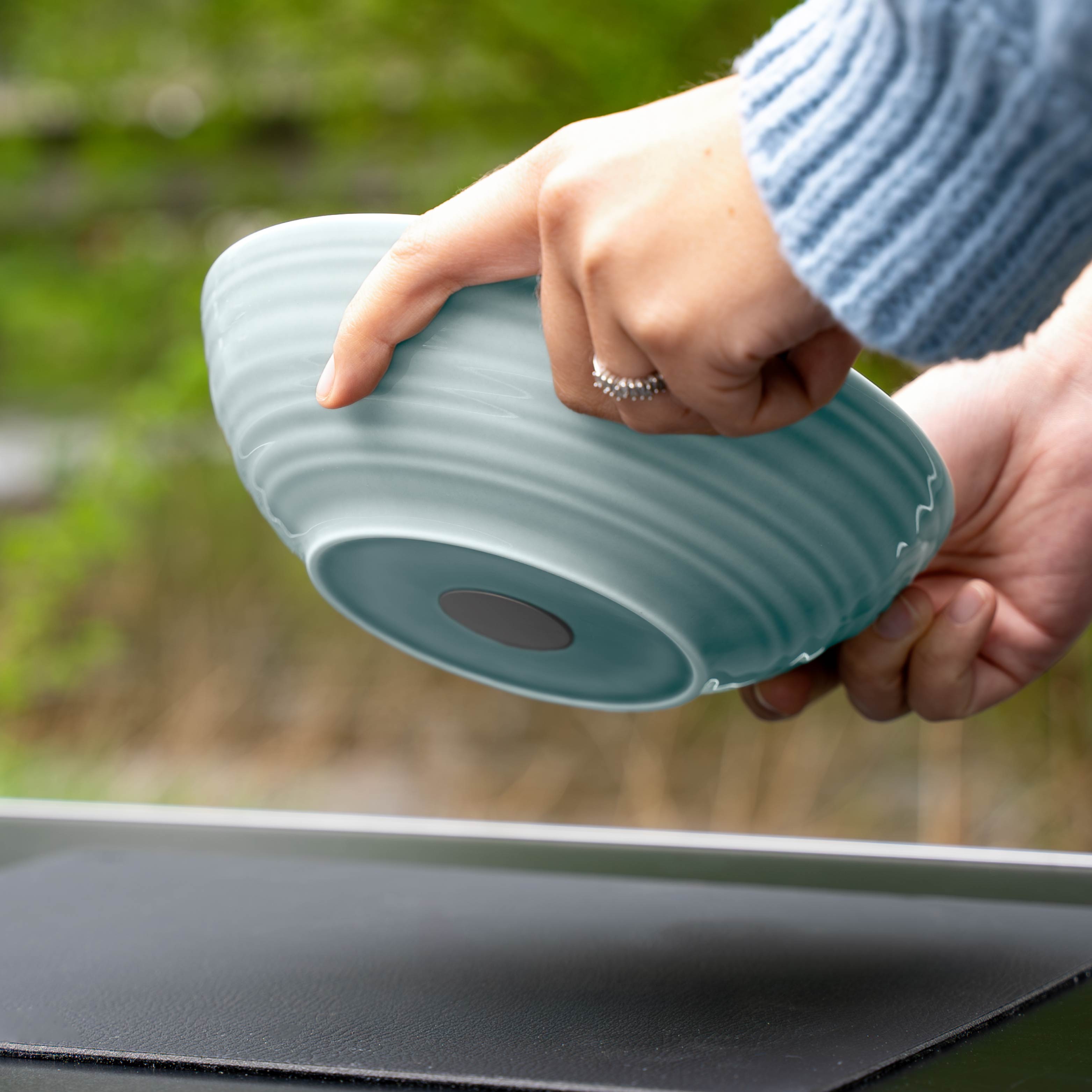 Premium Magnetic Porcelain Food Bowls - 20cm Cyan Blue Set of 4 | Durable Pet & Human Dish | Microwave & Dishwasher Safe | Perfect for Kitchen, Dining Table & Outdoor Picnics