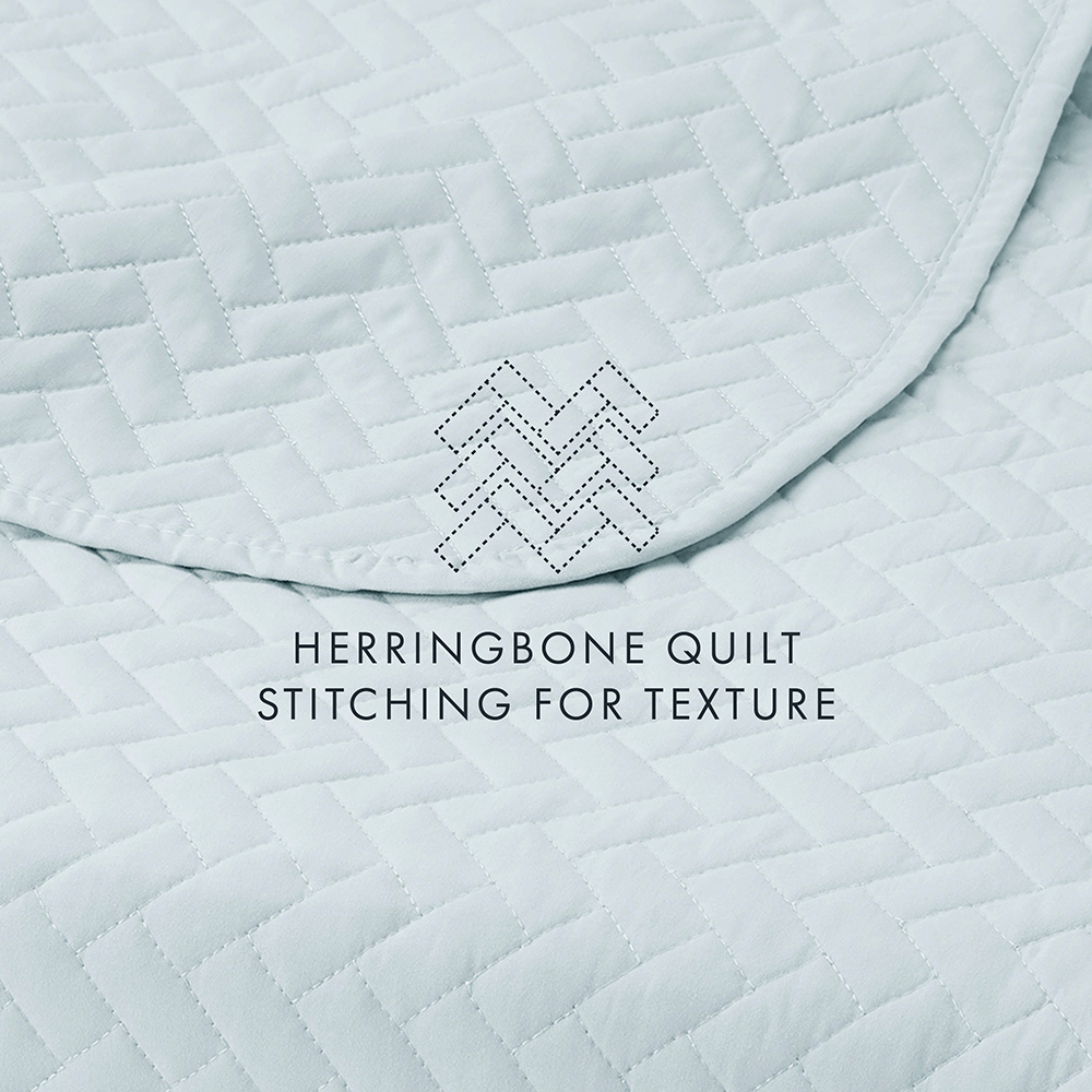 3 Piece Herringbone Quilted Coverlet Set - Queen Size Bedding with Matching Pillow Shams - Perfect for Guest Rooms & Master Bedrooms