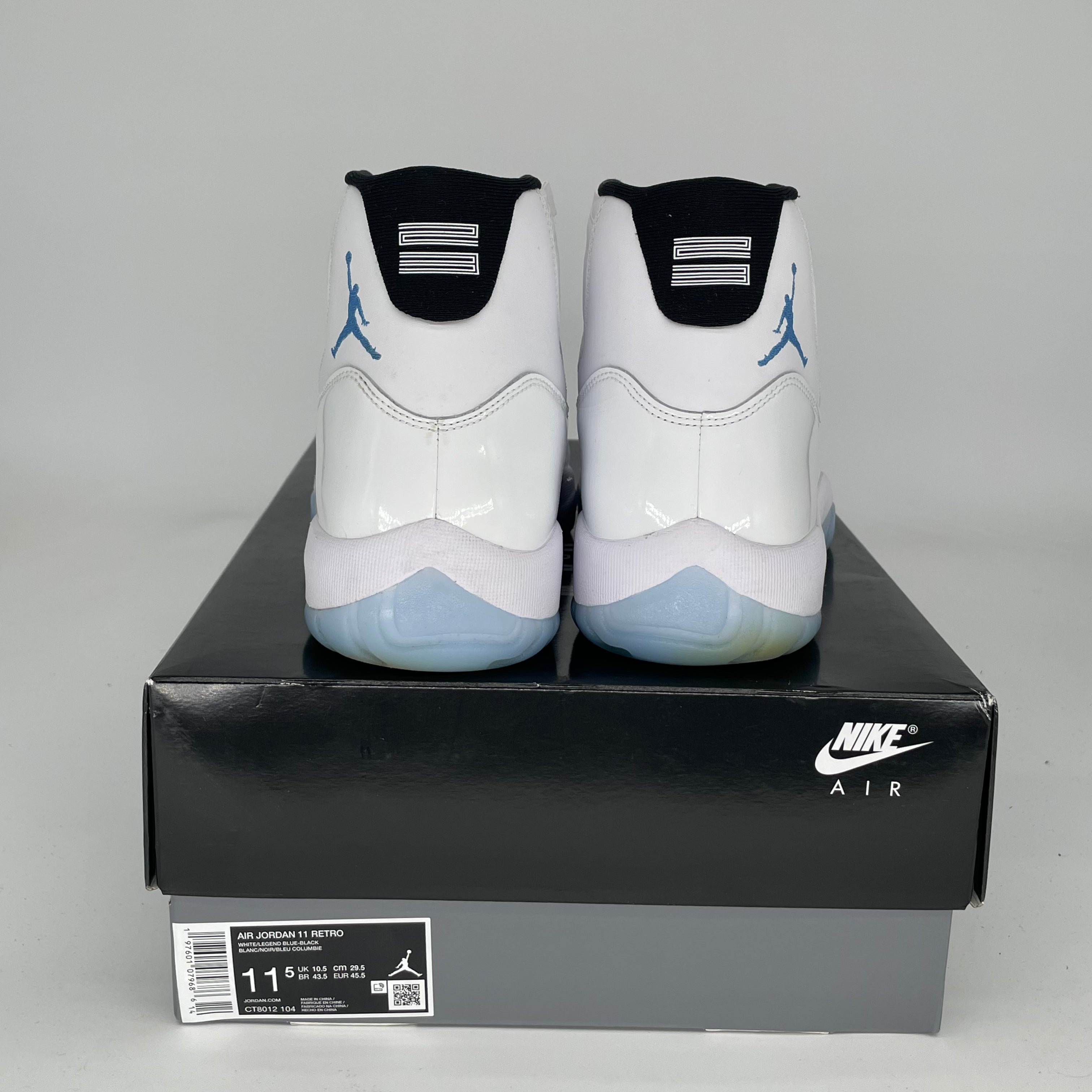 Original Title: AIR JORDAN 11 LEGEND BLUE SIZE 11.5 CT8012 104   Optimized Title: **Air Jordan 11 Retro 'Legend Blue' Men's Basketball Shoes - Size 11.5 (CT8012-104) - Perfect for Sneaker Collectors & Court Performance**    **Usage Scenarios:** Ideal for basketball games, sneaker collections, streetwear fashion, and casual outings.