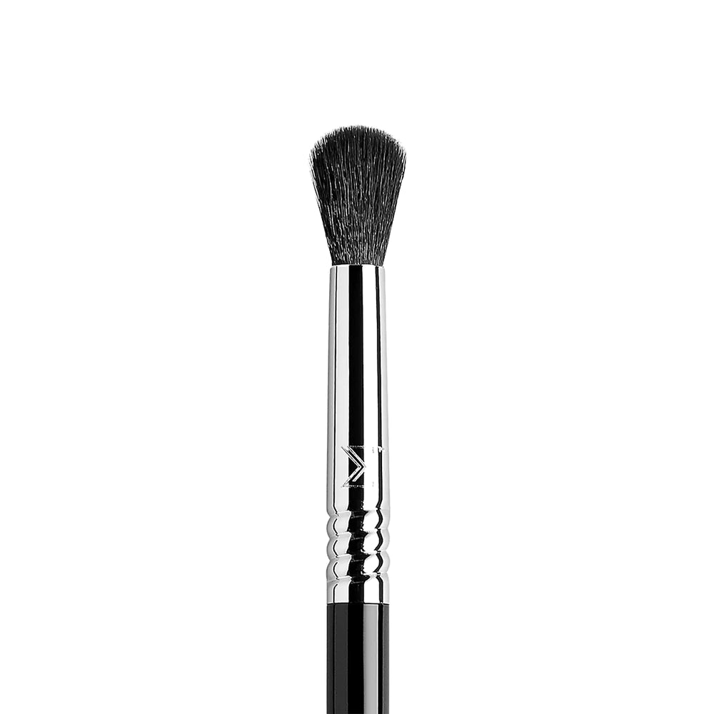 Sigma Beauty E38 Diffused Crease Brush - Professional Makeup Blending Brush for Eyeshadow & Crease - Perfect for Smokey Eyes & Everyday Makeup Looks