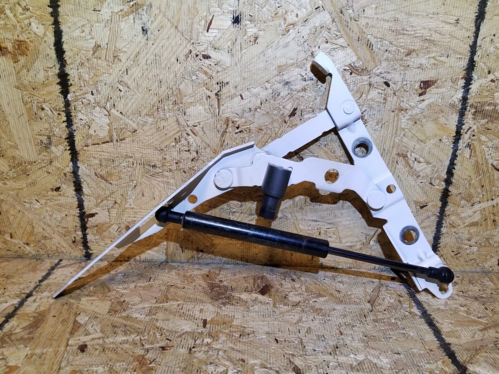 2004-2008 Jaguar X-Type Trunk Hinge with Shock Support Pair - OEM Replacement Part #86k - Perfect for Trunk Lid Repair & Maintenance