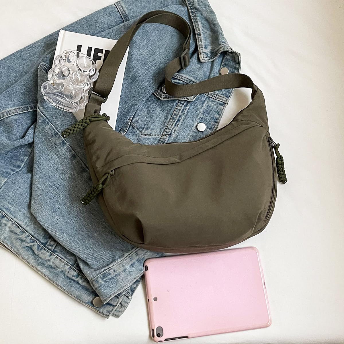 Stylish Nylon Crossbody Bags for Women & Men - Lightweight Travel Purse, Shoulder Bag, Messenger Tote - Perfect for Daily Commute, Shopping & Weekend Getaways