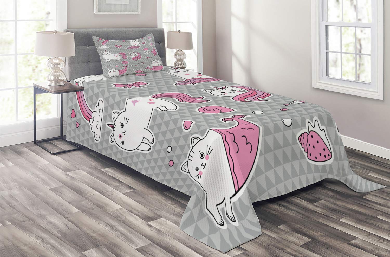 Ambesonne Unicorn Cat Bedspread Set - 2 Piece Quilted Coverlet with Pillow Sham, Twin Size Grey Pale Pink White - Fantasy Cat Unicorn & Mermaid Fish Bubbles Hearts Underwater Design - Perfect for Kids' Bedroom, Dorm Room Decor & Gift Ideas