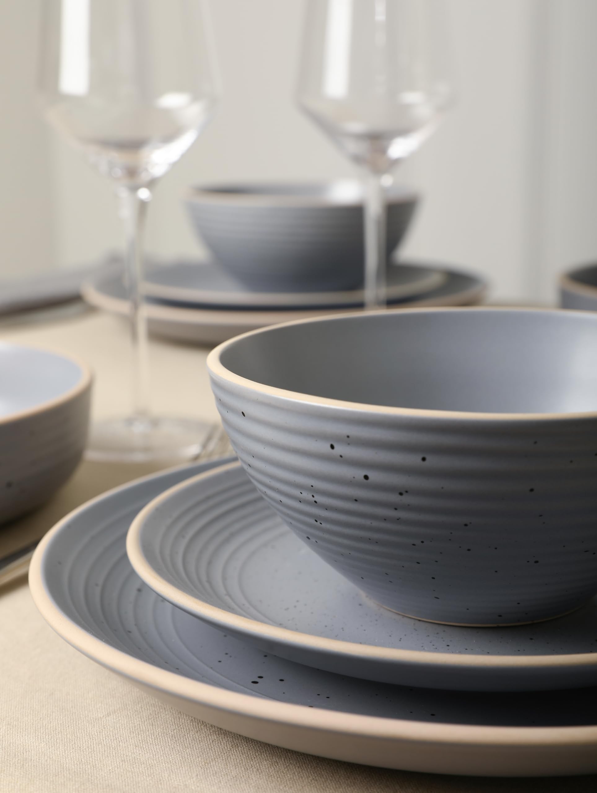 Lauren Modern Stoneware 32-Piece Round Dinnerware Set - 8-Person Plates & Bowls in Light Gray | Durable Stoneware Dishes for Everyday Dining & Entertaining