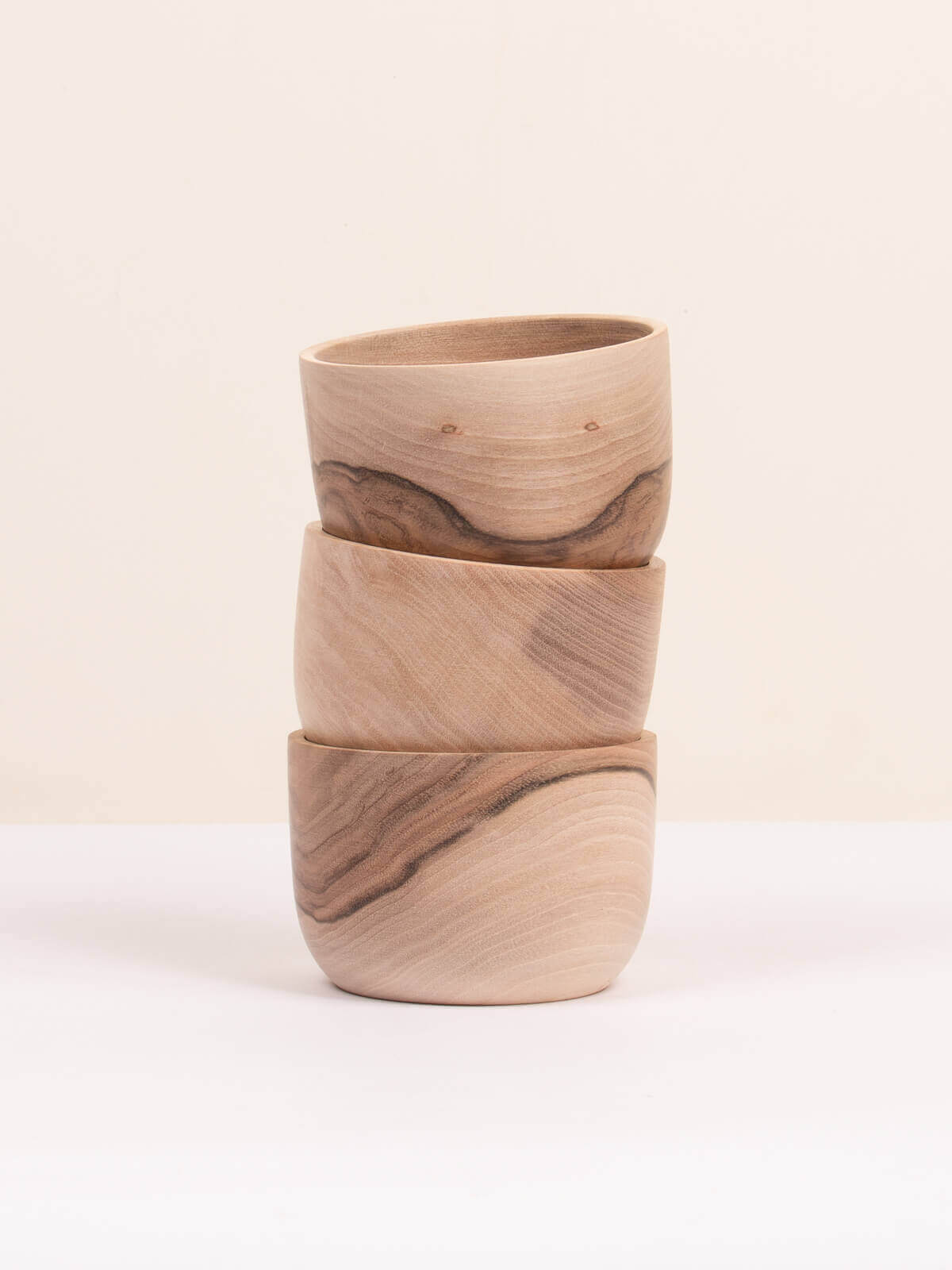 Handcrafted Walnut Wood Bowl - Natural, Durable & Eco-Friendly Kitchenware for Serving, Salad, Fruit & Decor | Perfect for Dining, Entertaining & Home Décor