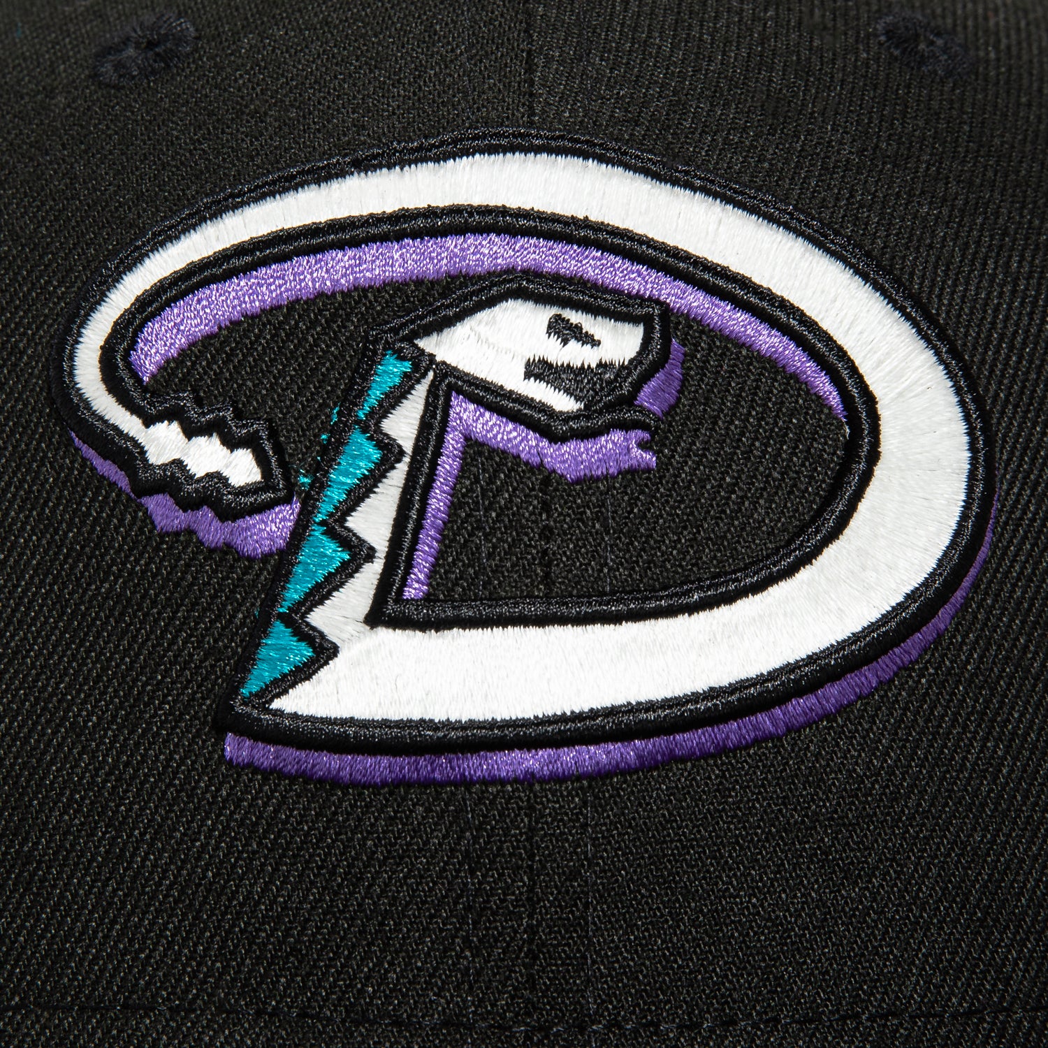 New Era 59Fifty Arizona Diamondbacks 2001 World Series Patch Glow in The Dark Snapback Hat - Black MLB Baseball Cap for Fans & Collectors - Perfect for Games, Night Events & Sports Memorabilia Display
