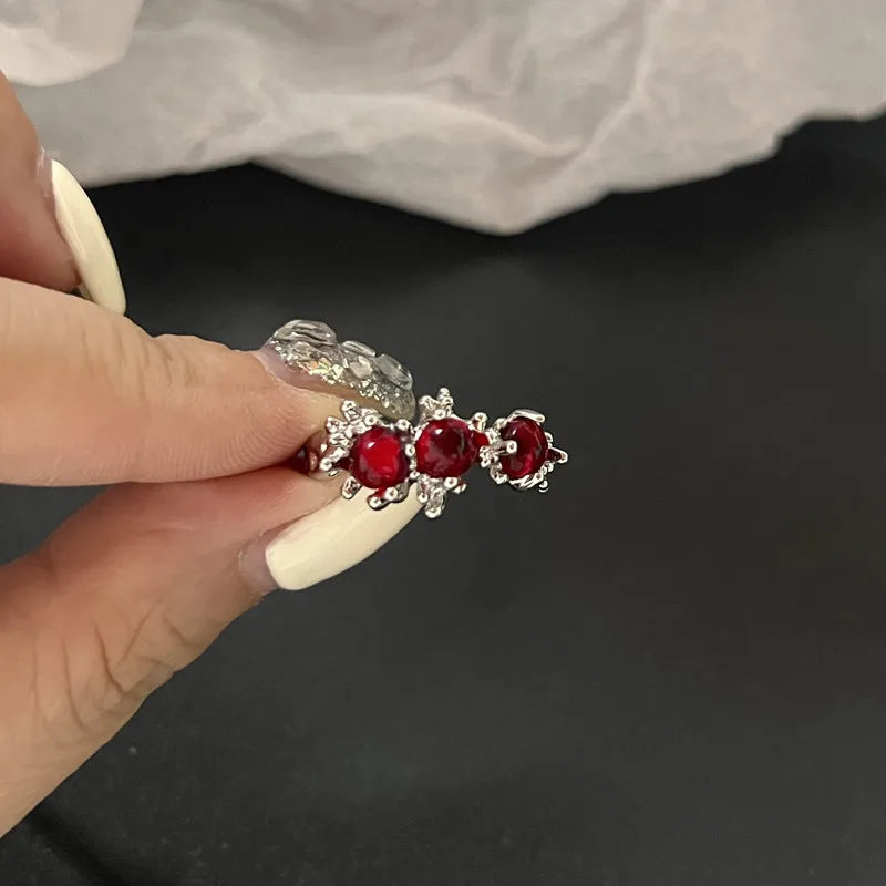Black Crystal Rings for Women - Elegant & Stylish Jewelry for Parties, Weddings & Everyday Wear