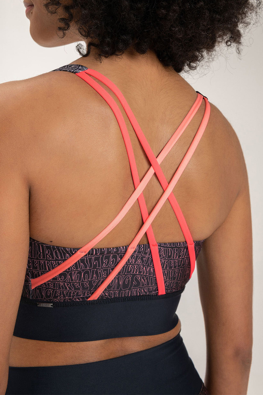 High-Performance Phygital Sports Bra for Women - Seamless Workout & Running Support - Perfect for Yoga, Gym & Active Lifestyle