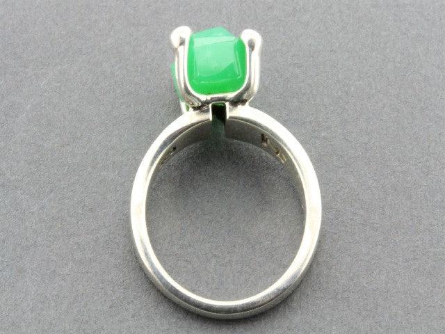 Elegant Princess Ring with Chrysoprase Gemstone & Sterling Silver – Perfect for Weddings, Anniversaries, and Special Occasions