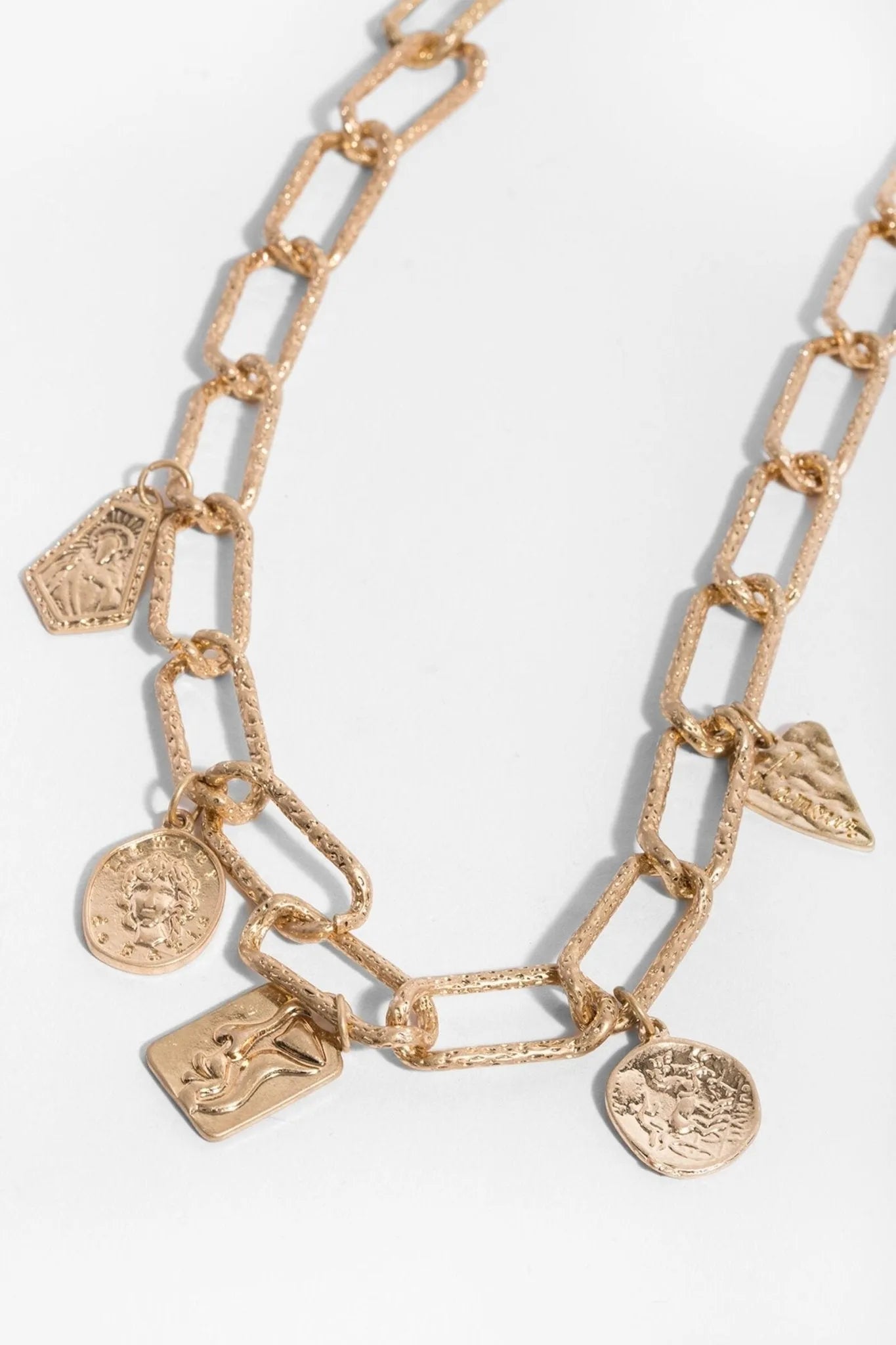 Hammered Charm Chain Necklace for Women - Dainty Gold Layered Necklace Jewelry Gift for Her - Perfect for Everyday Wear, Date Night & Special Occasions