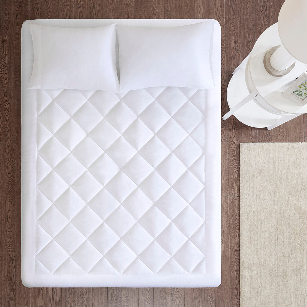 Waterproof Mattress Protector with Deep Pockets - Queen Size, Hypoallergenic & Breathable - Ideal for Bedwetting, Spills & Allergies (Fits Mattress Up to 18