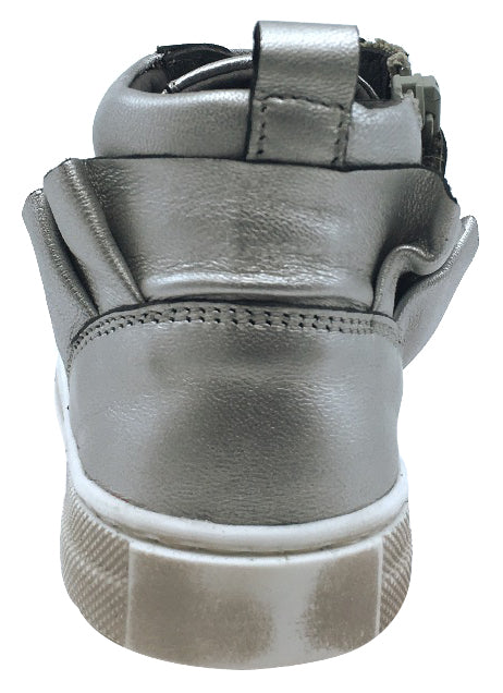 Naturino Girls' Rap Sneakers - Lightweight Tennis Shoes for Kids in Silver | Perfect for School, Play & Sports Activities