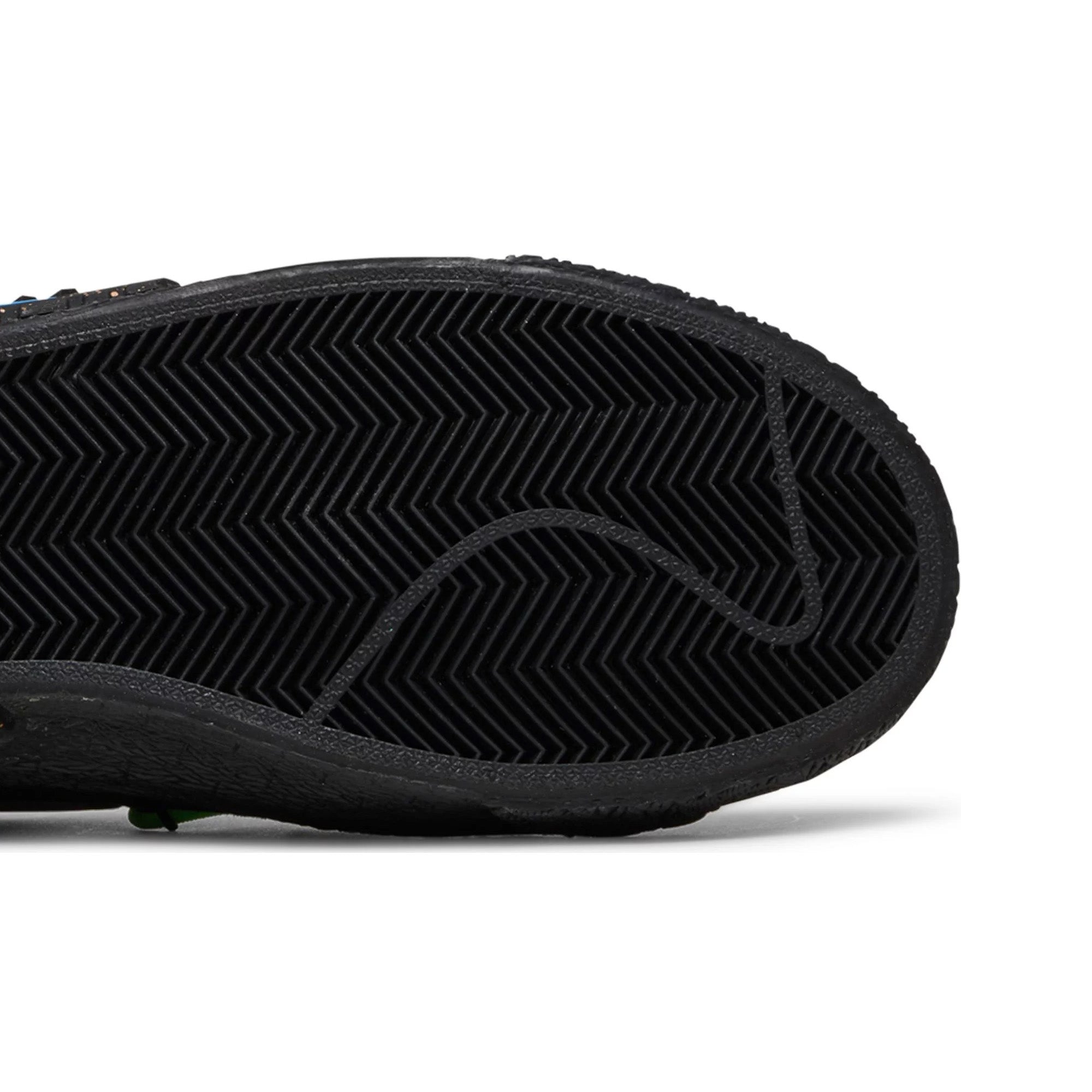 Nike Blazer Low x Off-White 'Black Electro Green' Sneakers (2022) - Men's Streetwear Fashion Shoes for Casual Wear & Urban Style