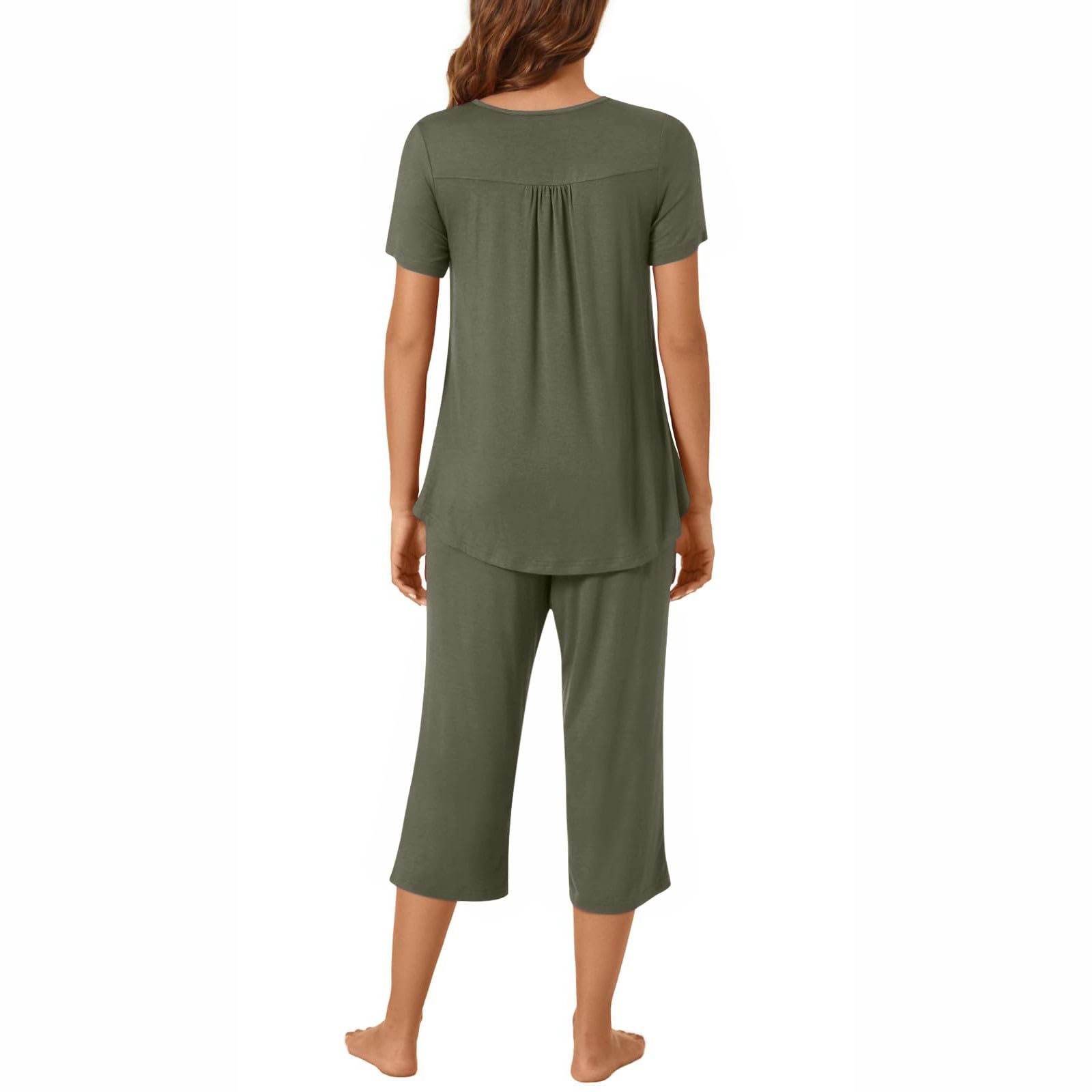 **Plus Size Women's Capri Pajama Set - Short Sleeve Top & Capri Pants 2-Piece Lounge Outfit | Soft & Comfy Pajamas for Sleep, Relaxing & Home Wear**