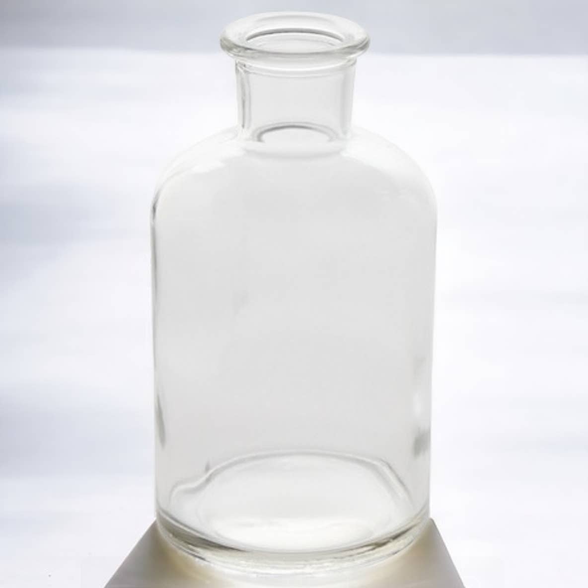 Elegant Glass Flower Vase for Home Decor - Perfect for Fresh Flowers, Centerpieces, and Wedding Decorations