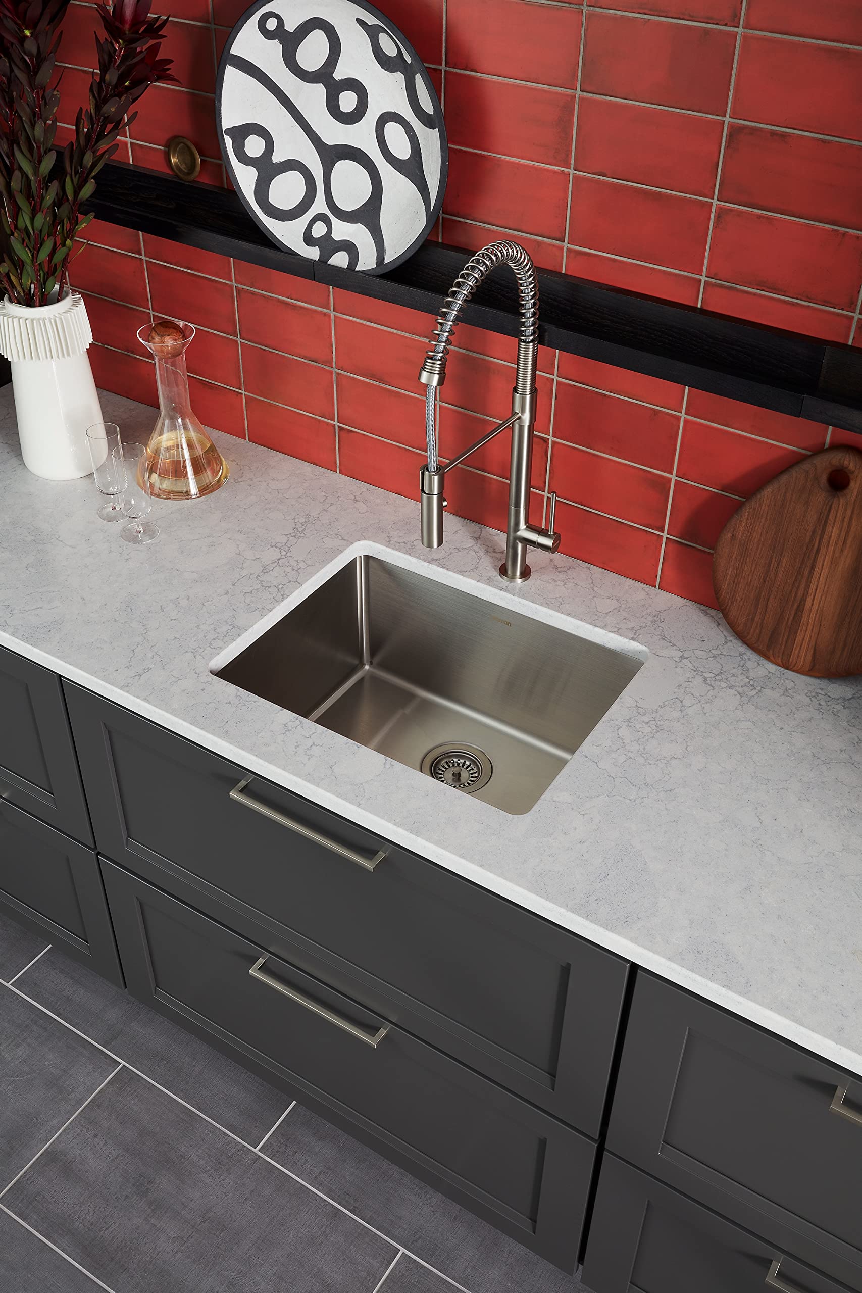 Karran EL-73-PK1 23-Inch Undermount Single Bowl Stainless Steel Kitchen Sink Kit - Perfect for Modern Home Kitchens & Restaurant Prep Stations