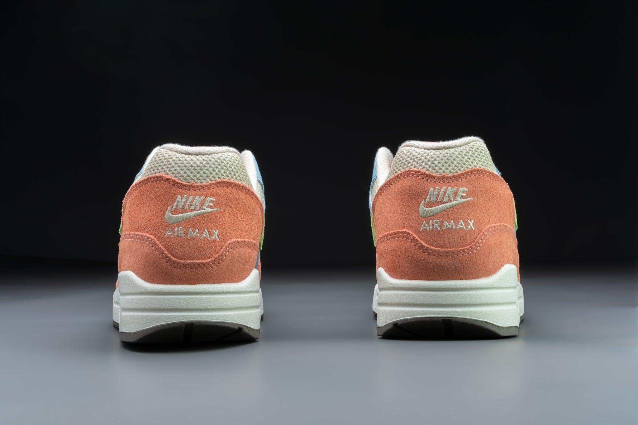 Nike Men's Running Sneakers - Lightweight Comfortable Athletic Shoes for Jogging, Gym & Casual Wear