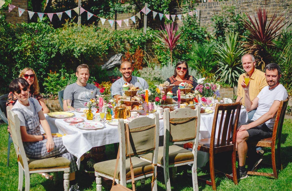 Delicious Paper Plates by Talking Tables - Perfect for Parties, Picnics & Birthday Celebrations