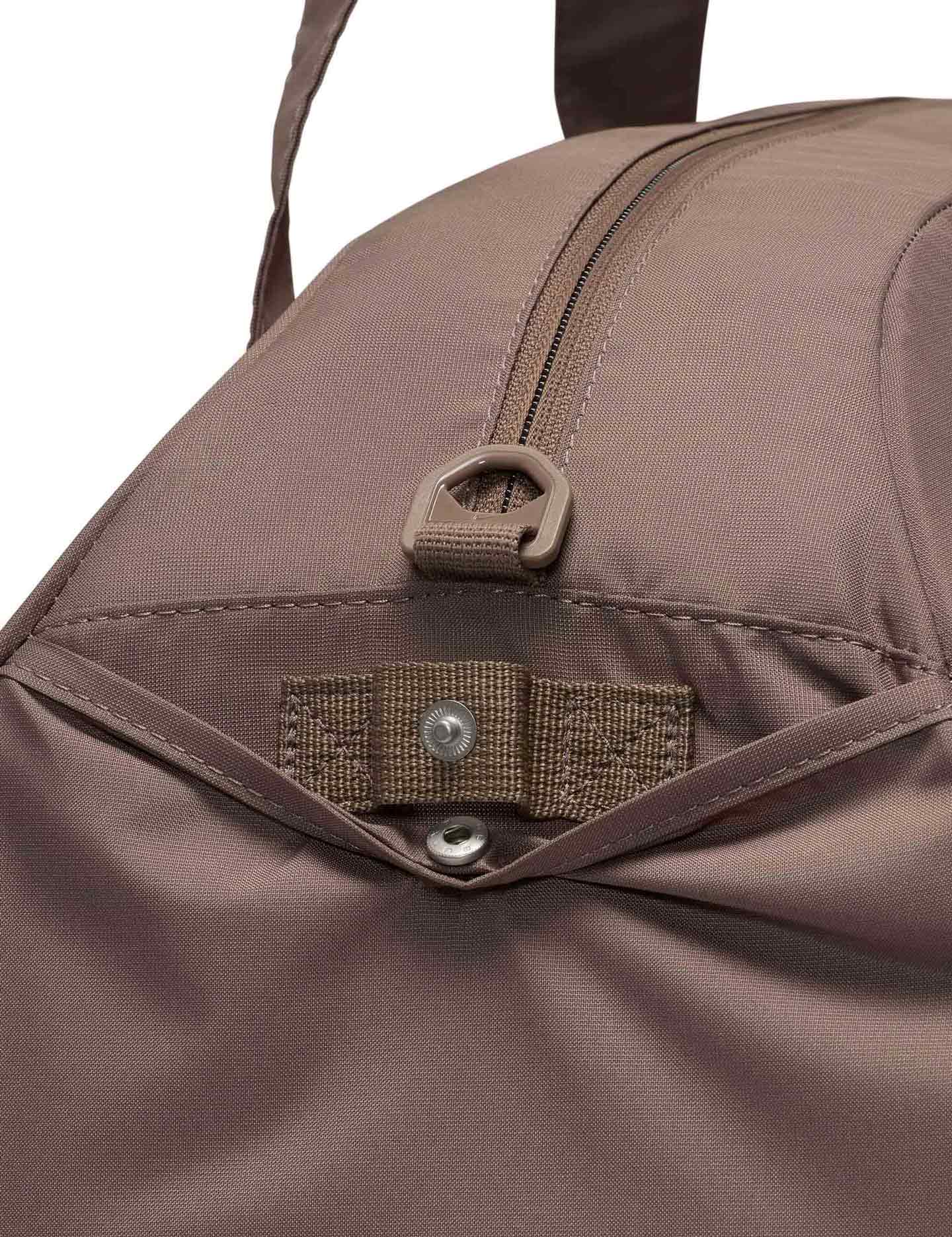 Premium Gym Club Duffel Bag - Mink Brown & White - Large Sports Tote for Workout, Travel & Weekend Getaways