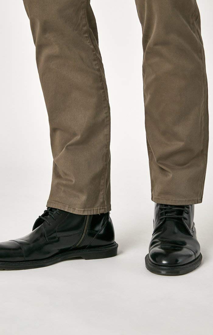 Mavi Matt Classic Men's Straight Leg Pants | Mid-Rise Relaxed Fit Work Pants for Men | Comfortable & Durable for Office, Casual Wear & Outdoor Activities