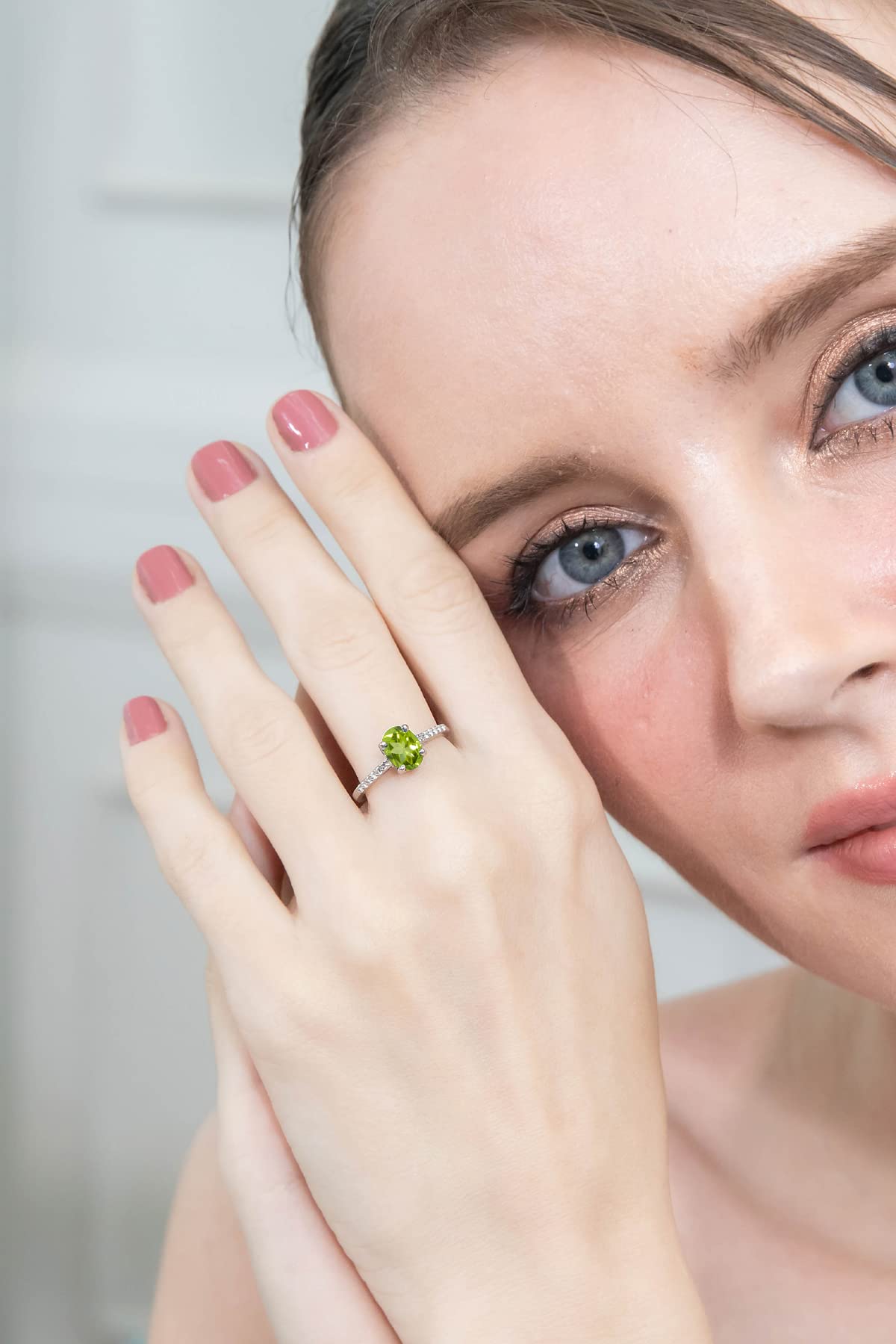 Sterling Silver Peridot Topaz Ring for Women - Elegant Oval Crown Jewelry for Parties & Gifts