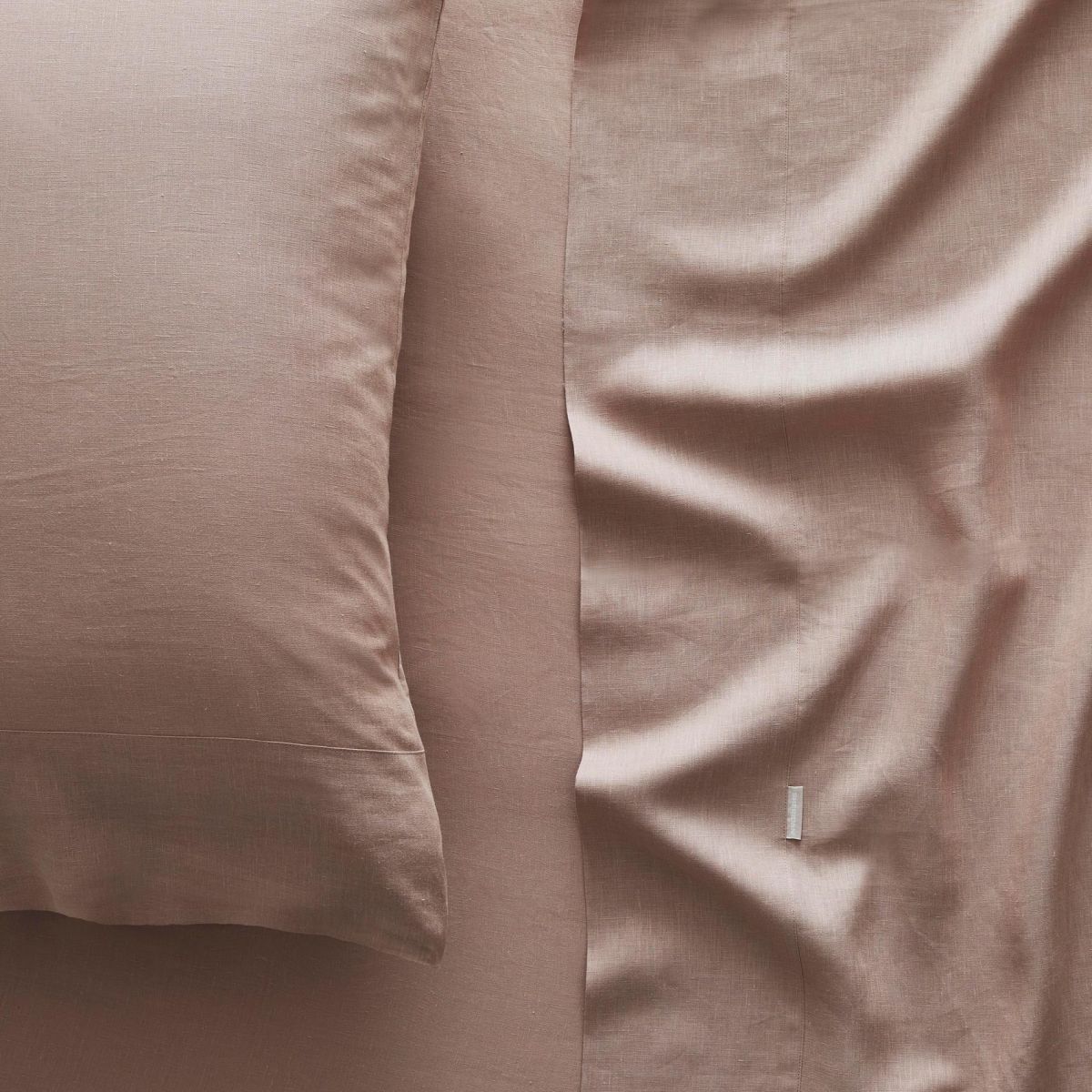 Sheridan Abbotson Clay Linen Pillowcase Set - 2 Pack Premium 100% Linen Pillow Covers for Bedroom, Hotel & Airbnb - Soft Breathable Bedding for All Seasons
