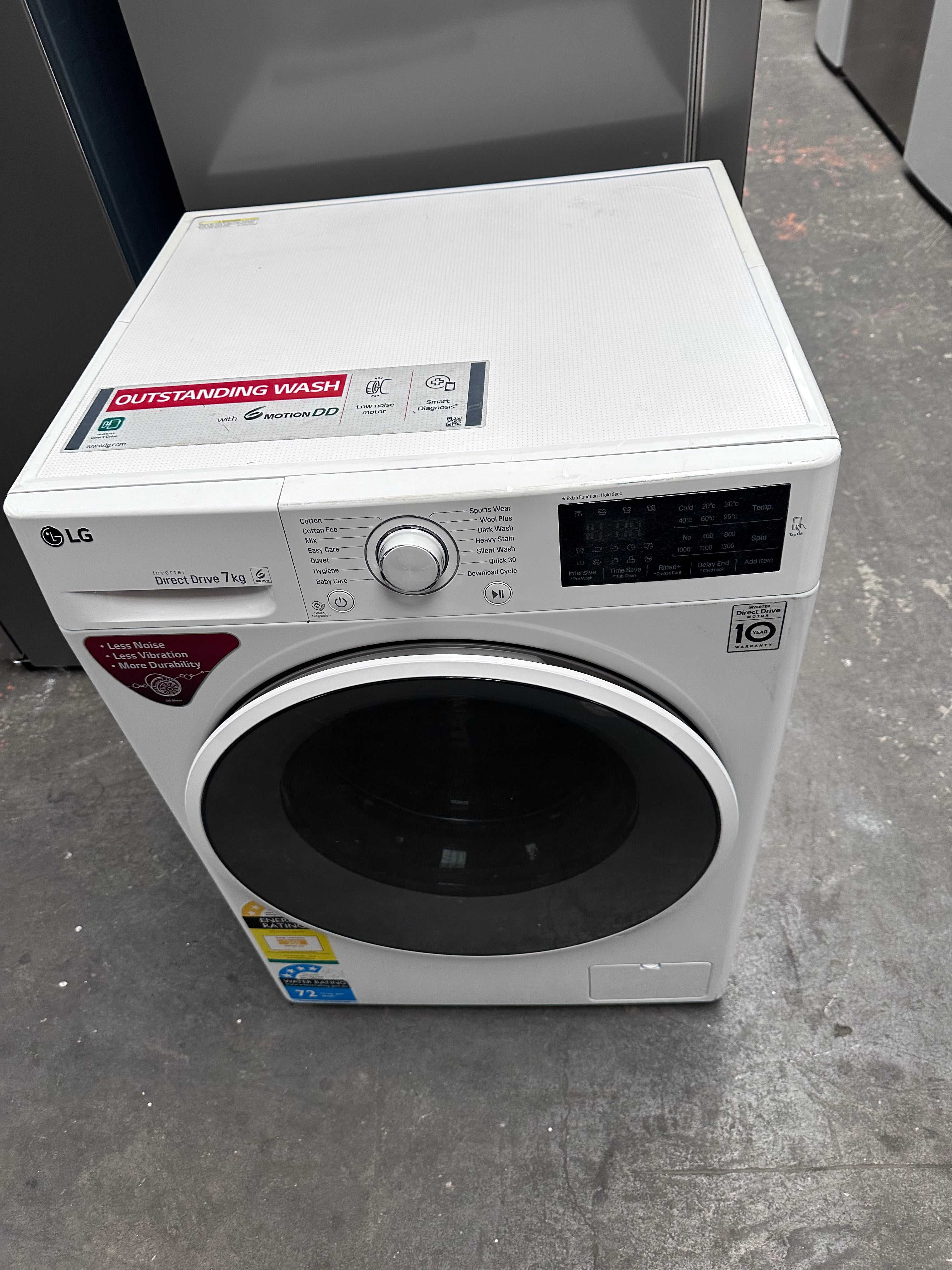 LG 7kg Front Load Washing Machine [Certified Refurbished] - Perfect for Apartments, Small Homes & Laundry Rooms | Energy Efficient & Space Saving