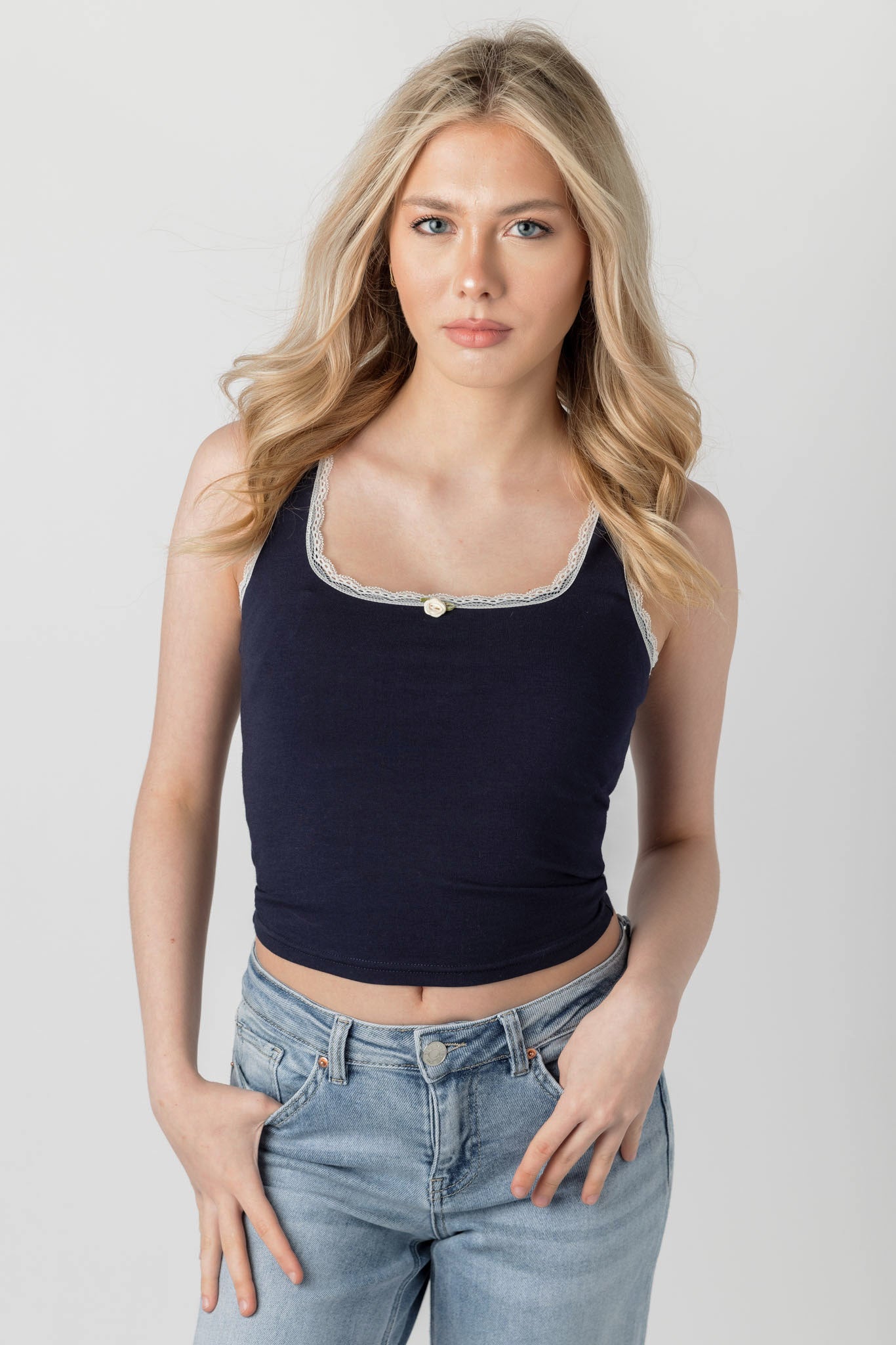 Lace Trim Square Neck Tank Top for Women - Summer Casual Sleeveless Blouse, Breathable & Comfortable - Perfect for Beach, Vacation, and Everyday Wear