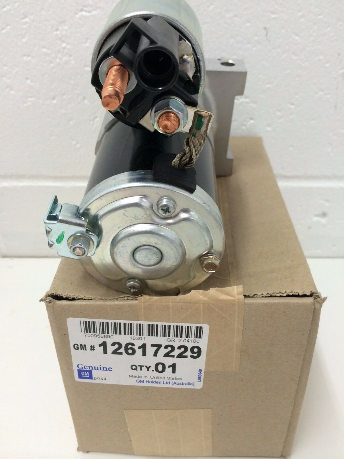 Holden Commodore VE WM V8 Starter Motor 2006-2013 - OEM 12617229 Replacement Part - Perfect for Engine Repair & Performance Upgrades