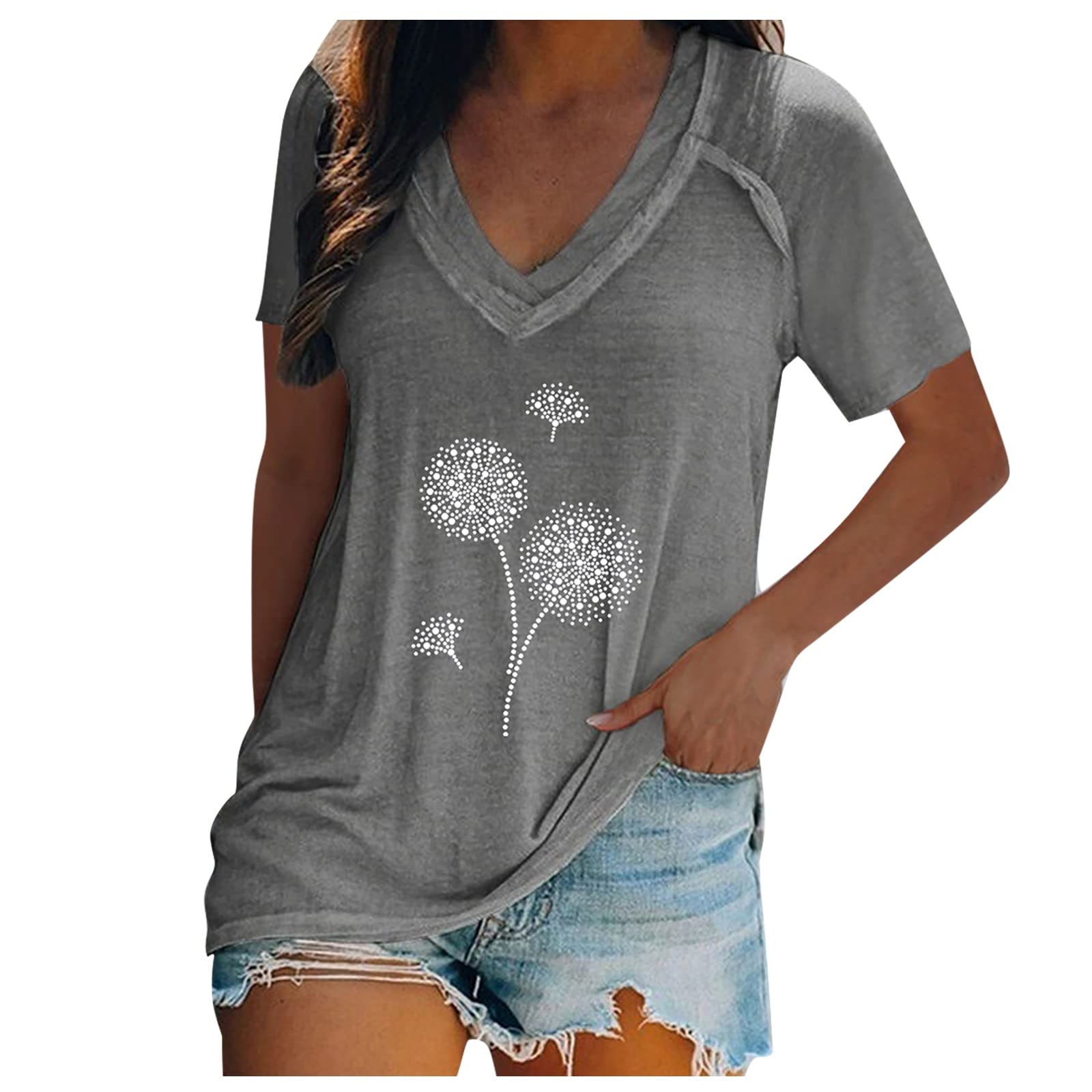 Women's Plus Size V-Neck Dandelion Print Casual Loose Fit Short Sleeve T-Shirt - Perfect for Summer Outings, Beach Trips & Everyday Comfort