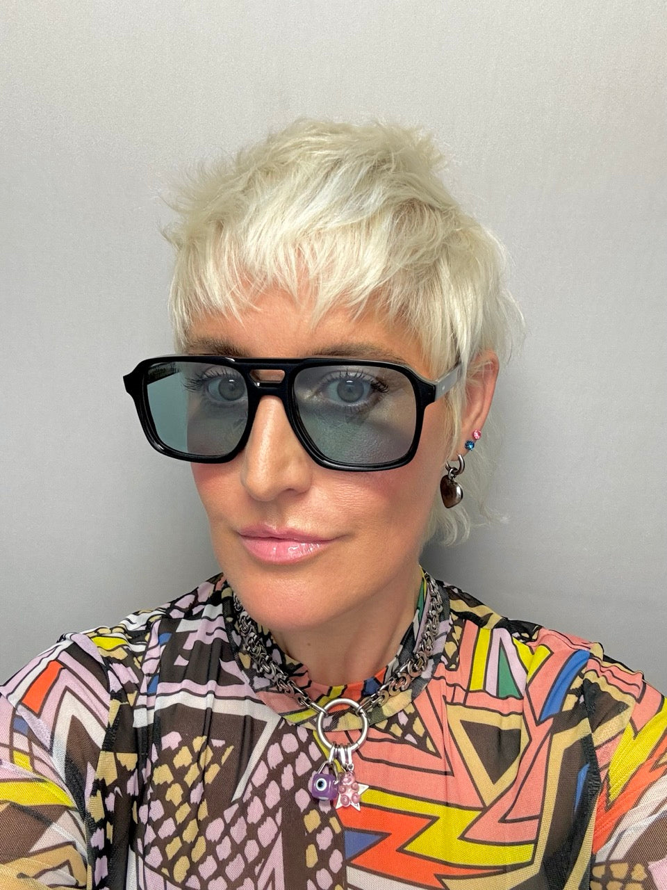 Cutler and Gross 1394 01 Black Green Sunglasses - Classic Aviator Style for Men & Women - Perfect for Outdoor Activities, Driving, and Fashion Accessories