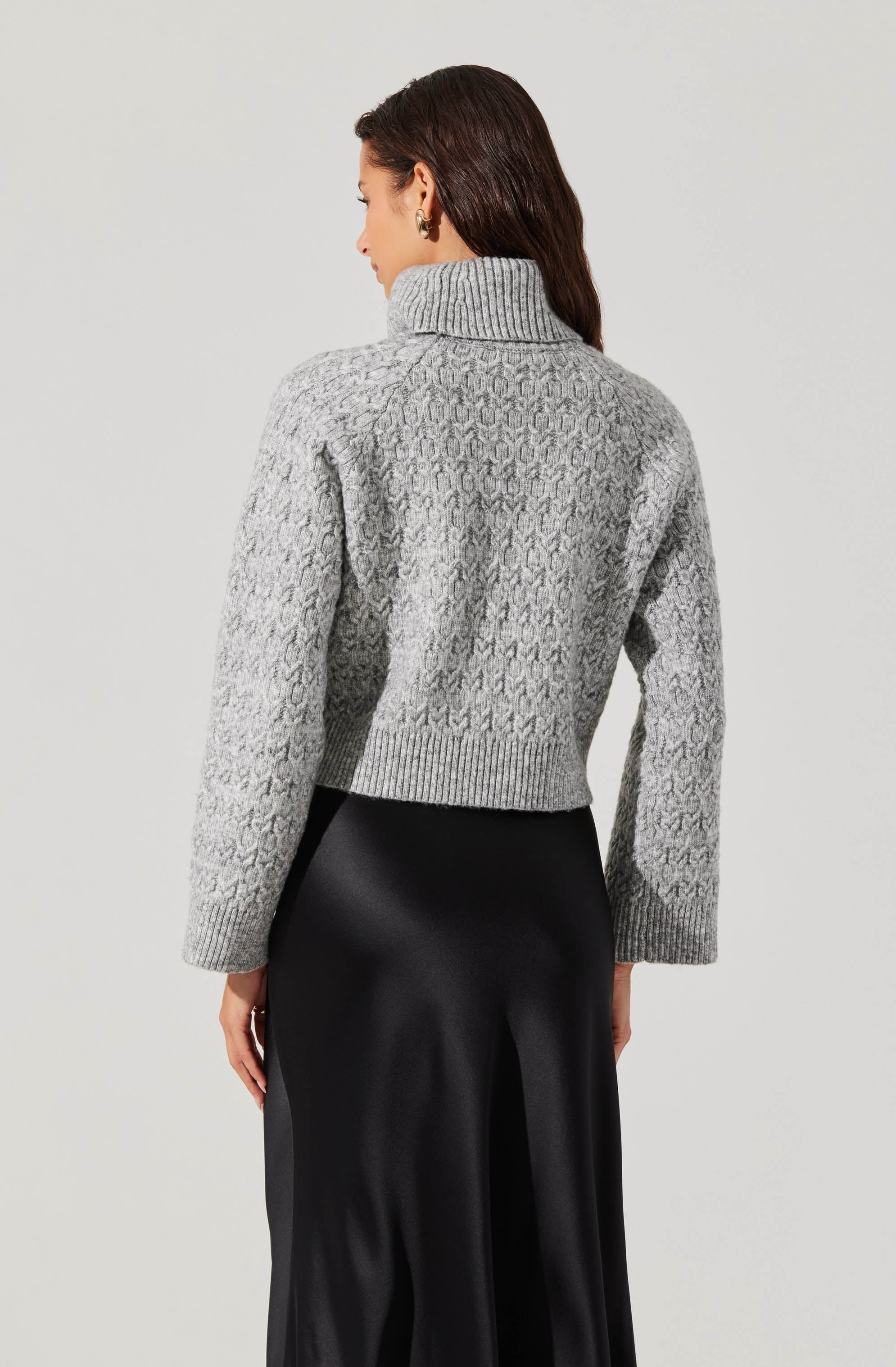 Chunky Knit Textured Boxy Turtleneck Sweater for Women - Cozy Winter Pullover for Casual Outfits & Office Wear