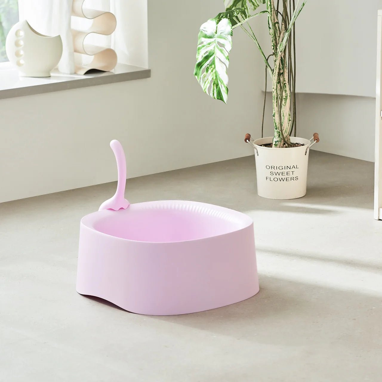 Macaron XL Cat Litter Box with High Walls & Scoop - Extra Large Covered Litter Box for Odor Control - Perfect for Large Cats & Multi-Cat Households